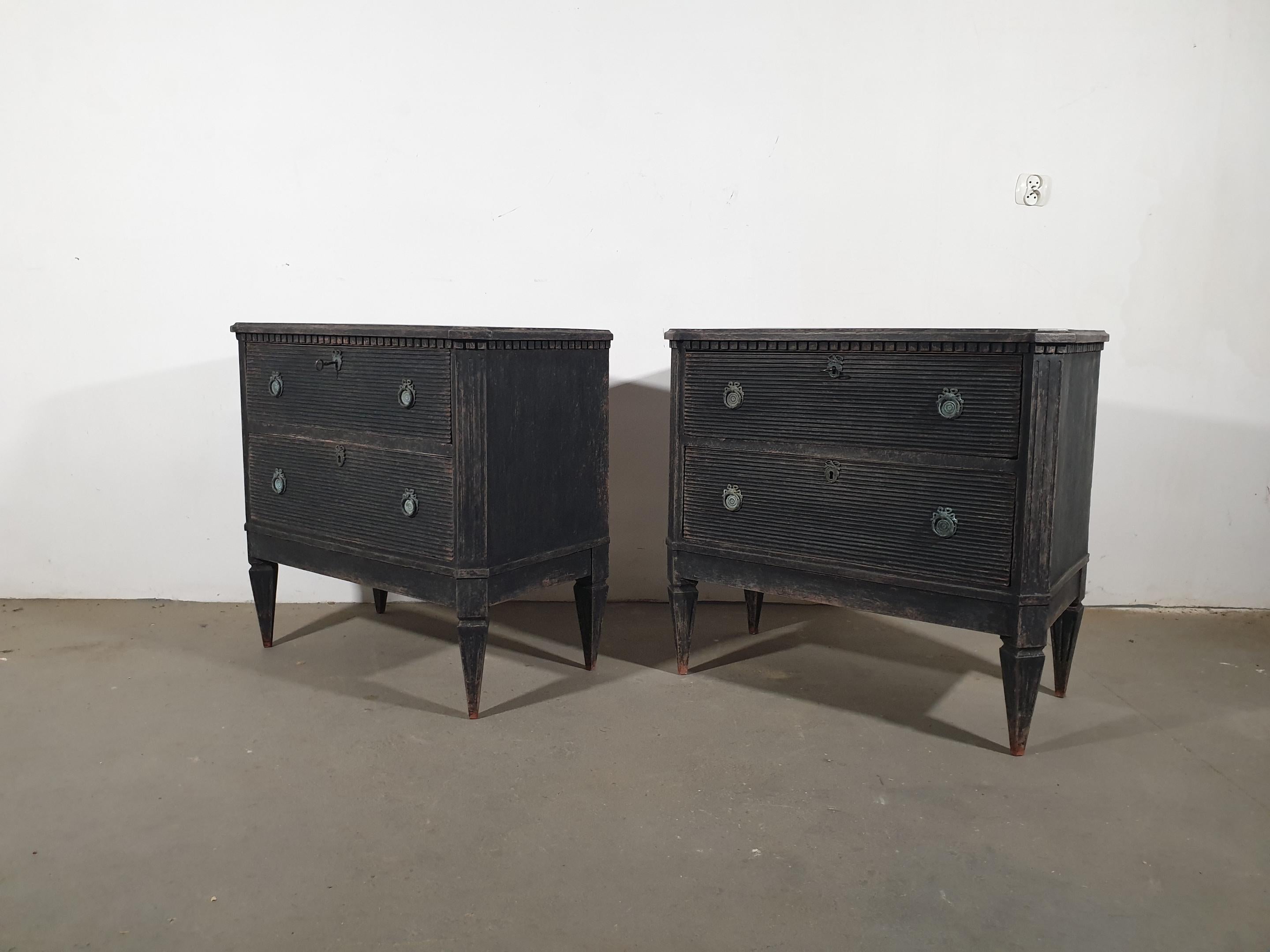 Pair of Swedish Gustavian Style 1870s Painted Chests with Two Fluted Drawers 5