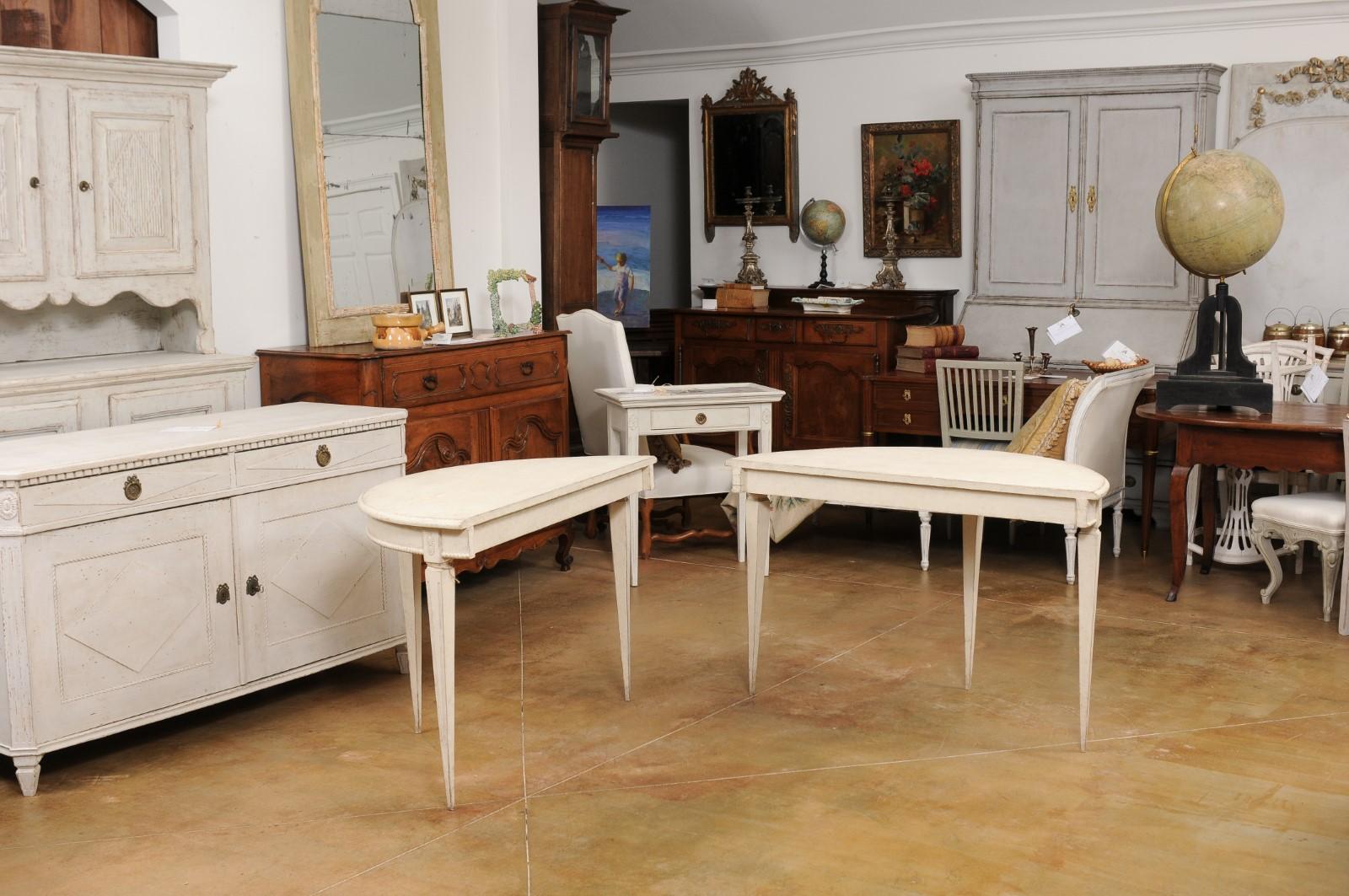 Pair of Swedish Gustavian Style 1880s Painted Demilune Tables with Carved Motifs For Sale 2