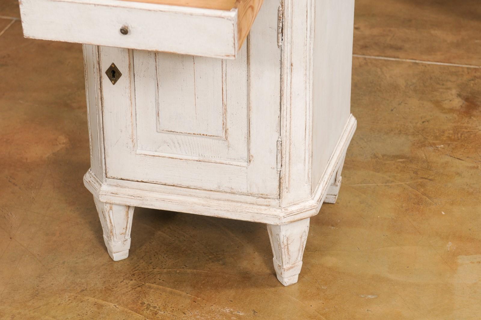 Pair of Swedish Gustavian Style 1880s Painted Nightstands with Drawer over Door 3