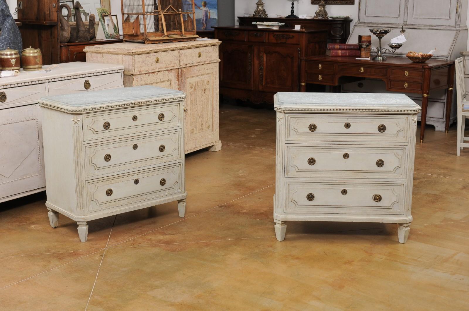 Pair of Swedish Gustavian Style 1890s Painted Chests with Carved Stars In Good Condition For Sale In Atlanta, GA