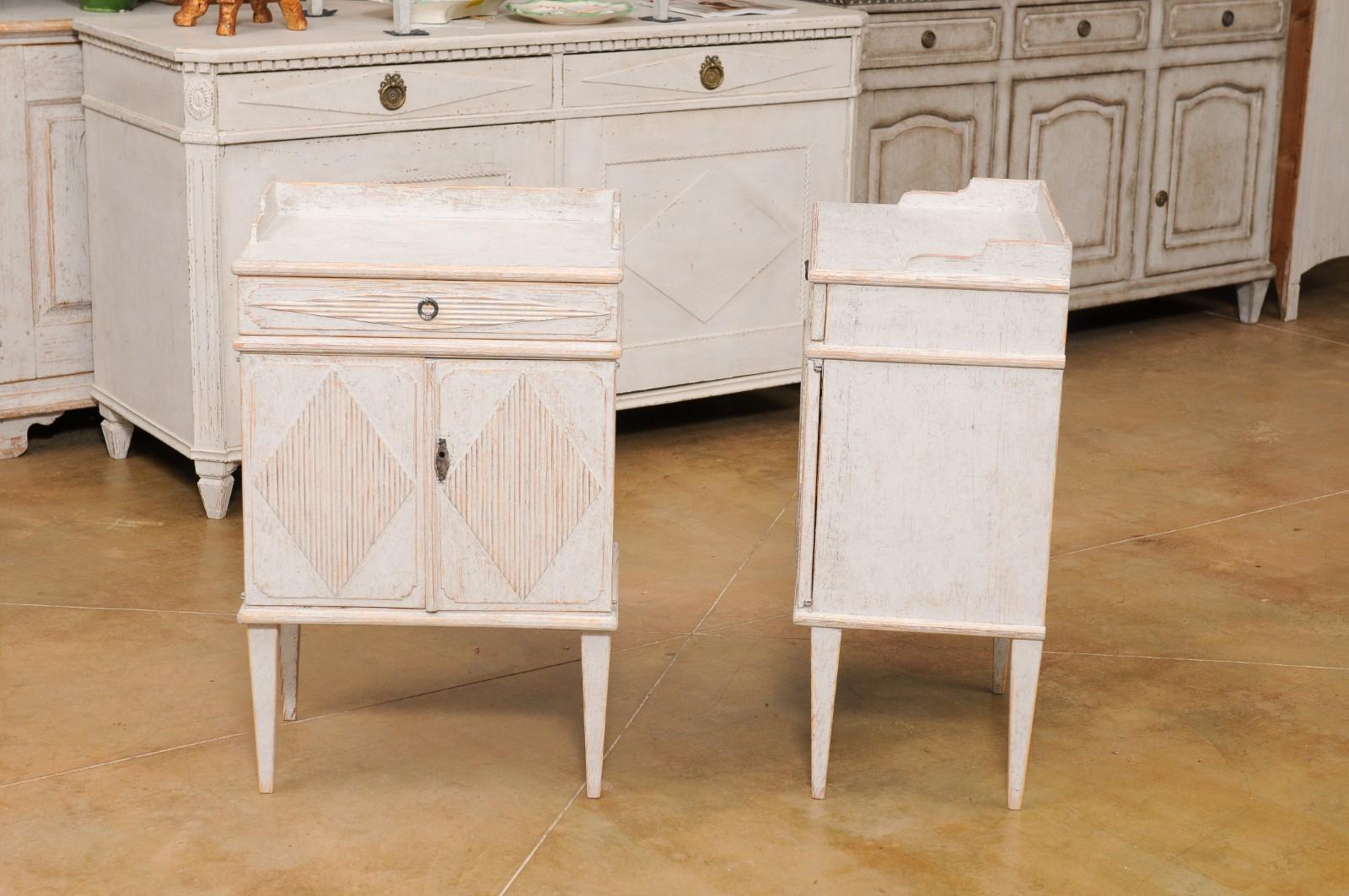 Pair of Swedish Gustavian Style 1920s Painted Bedside Tables with Diamond Motifs 6
