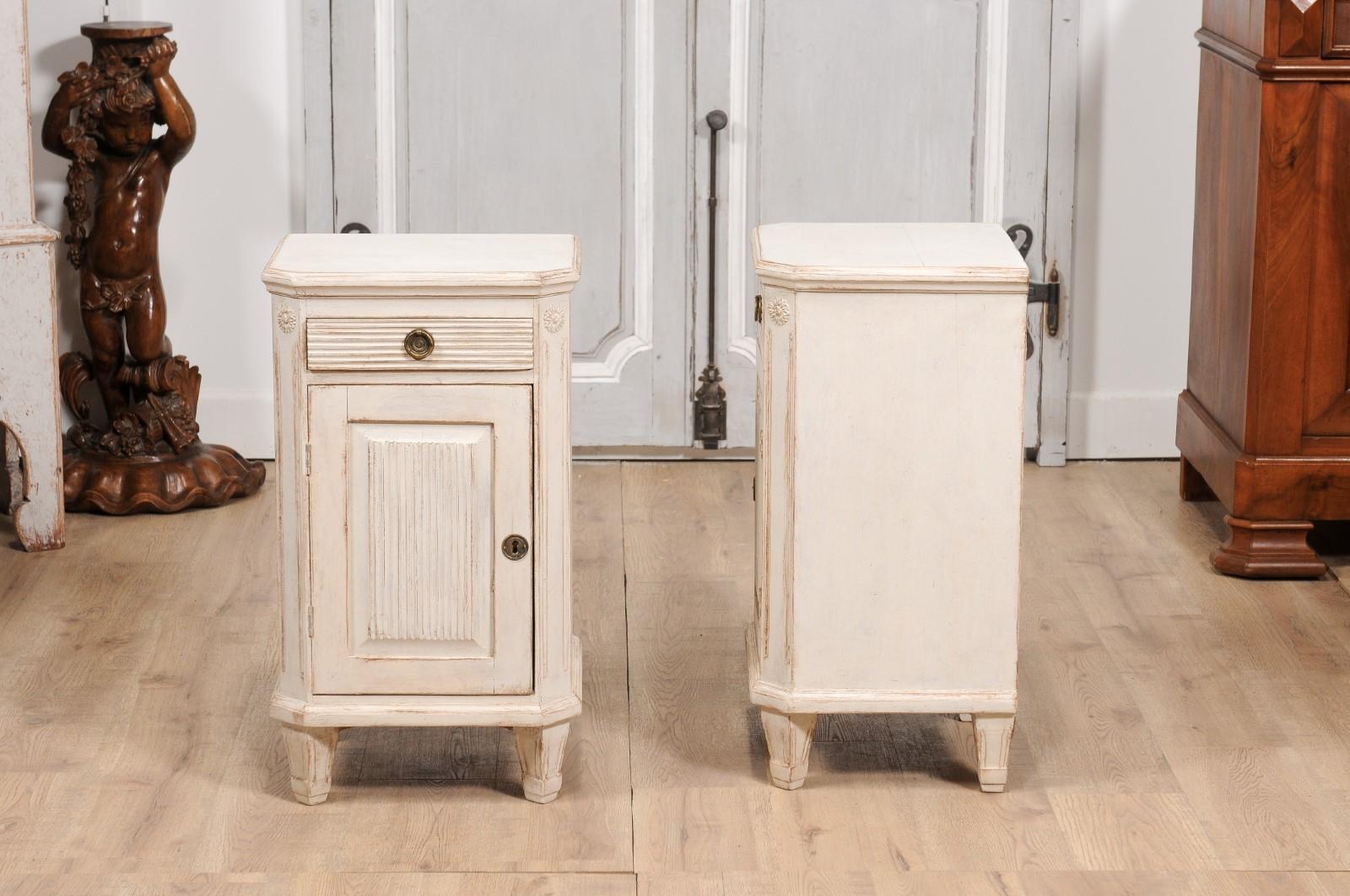 Pair of Swedish Gustavian Style 19th Century Painted and Carved Nightstands For Sale 7