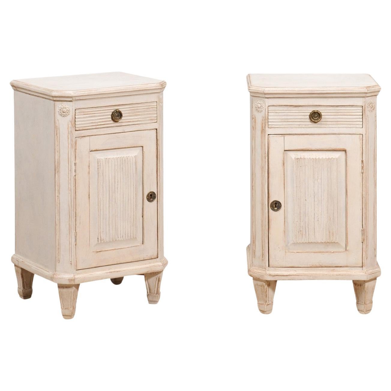 Pair of Swedish Gustavian Style 19th Century Painted and Carved Nightstands For Sale