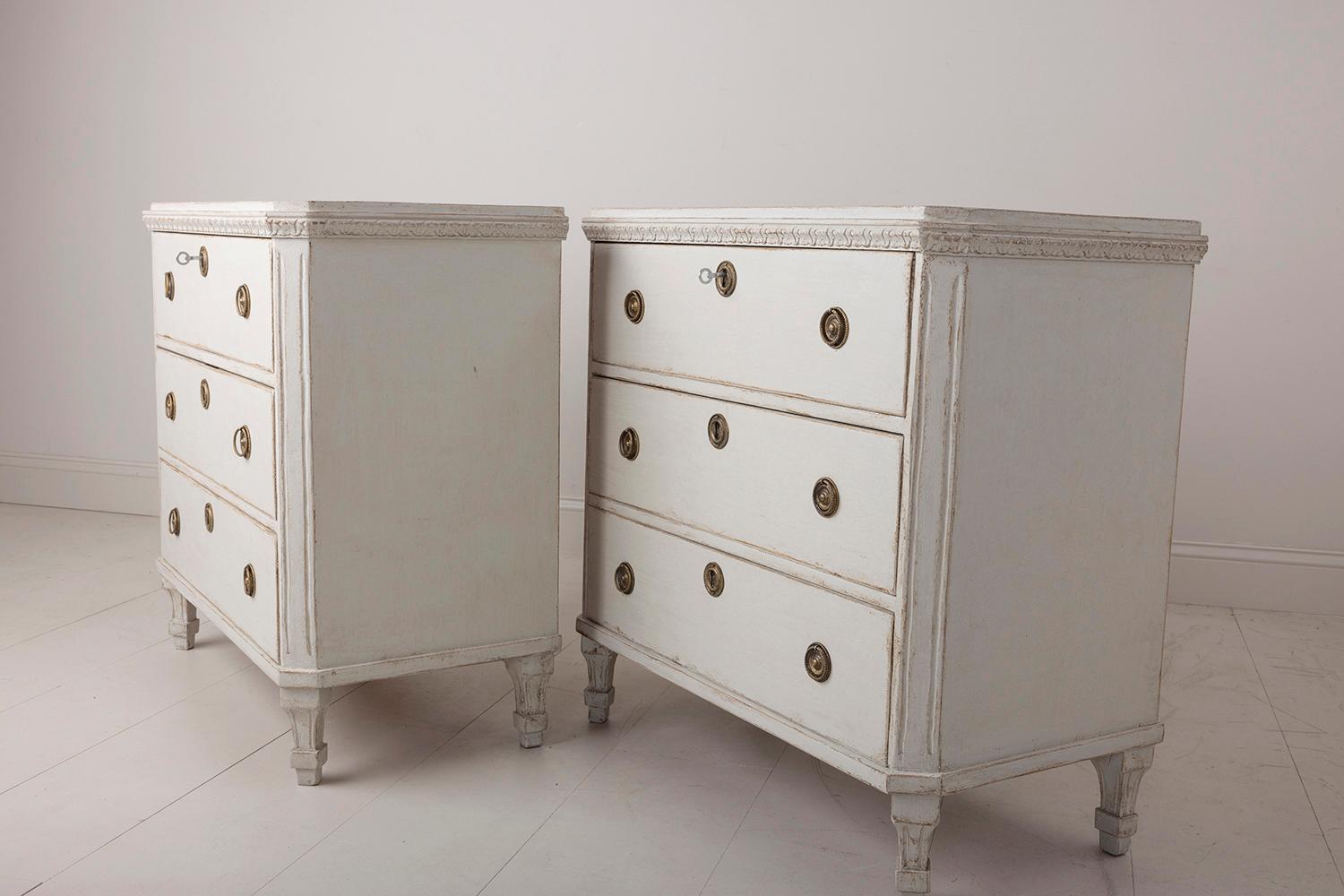 Pair of Swedish Gustavian Style Painted Bedside Commodes 1