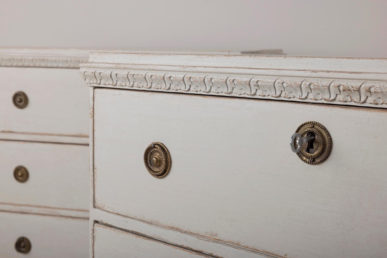 20th Century Pair of Swedish Gustavian Style Painted Bedside Commodes