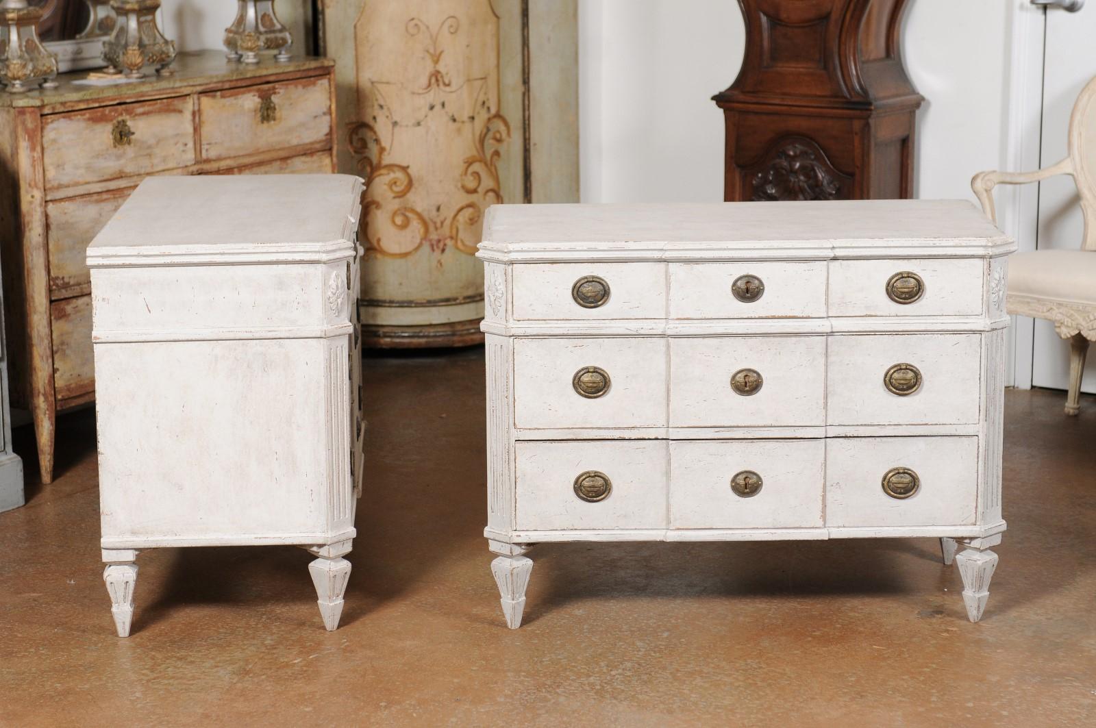 19th Century Pair of Swedish Gustavian Style Painted Breakfront Chests with Fluted Posts For Sale