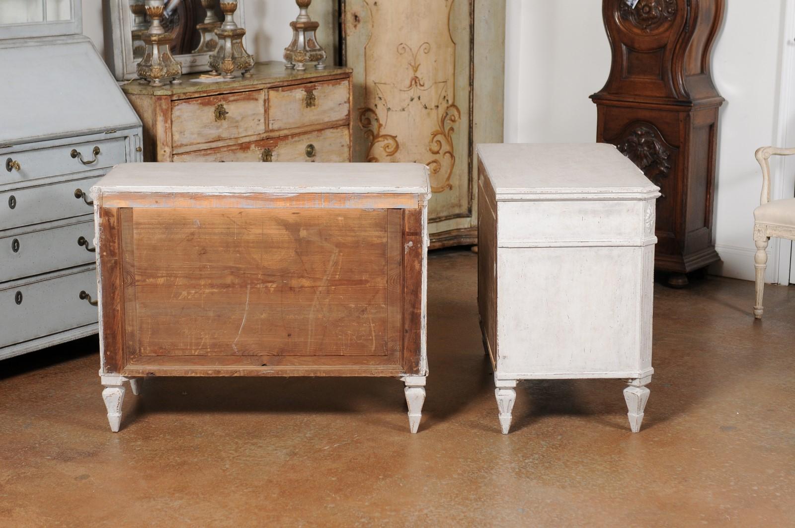 Pair of Swedish Gustavian Style Painted Breakfront Chests with Fluted Posts For Sale 1