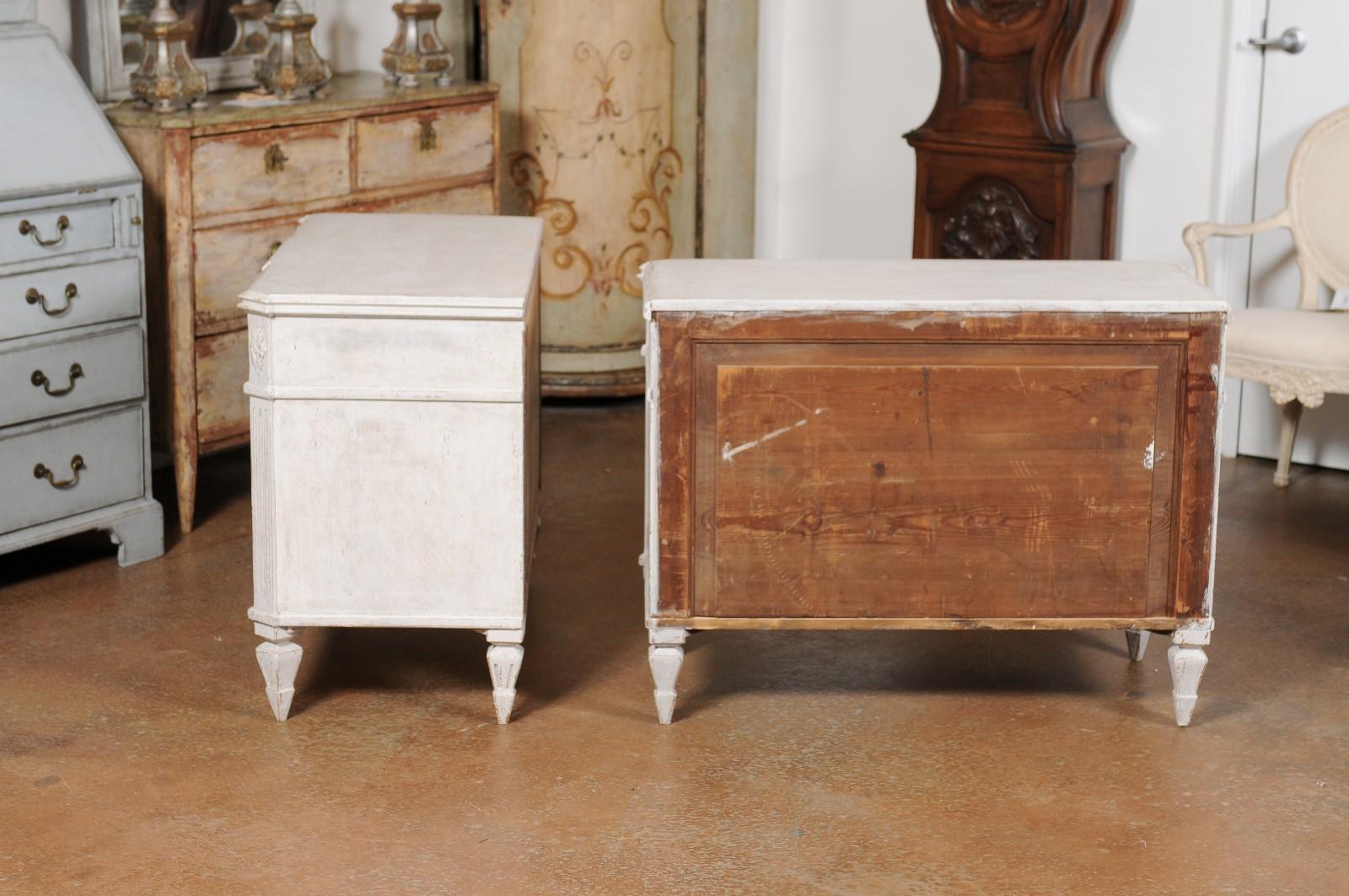 Pair of Swedish Gustavian Style Painted Breakfront Chests with Fluted Posts For Sale 1