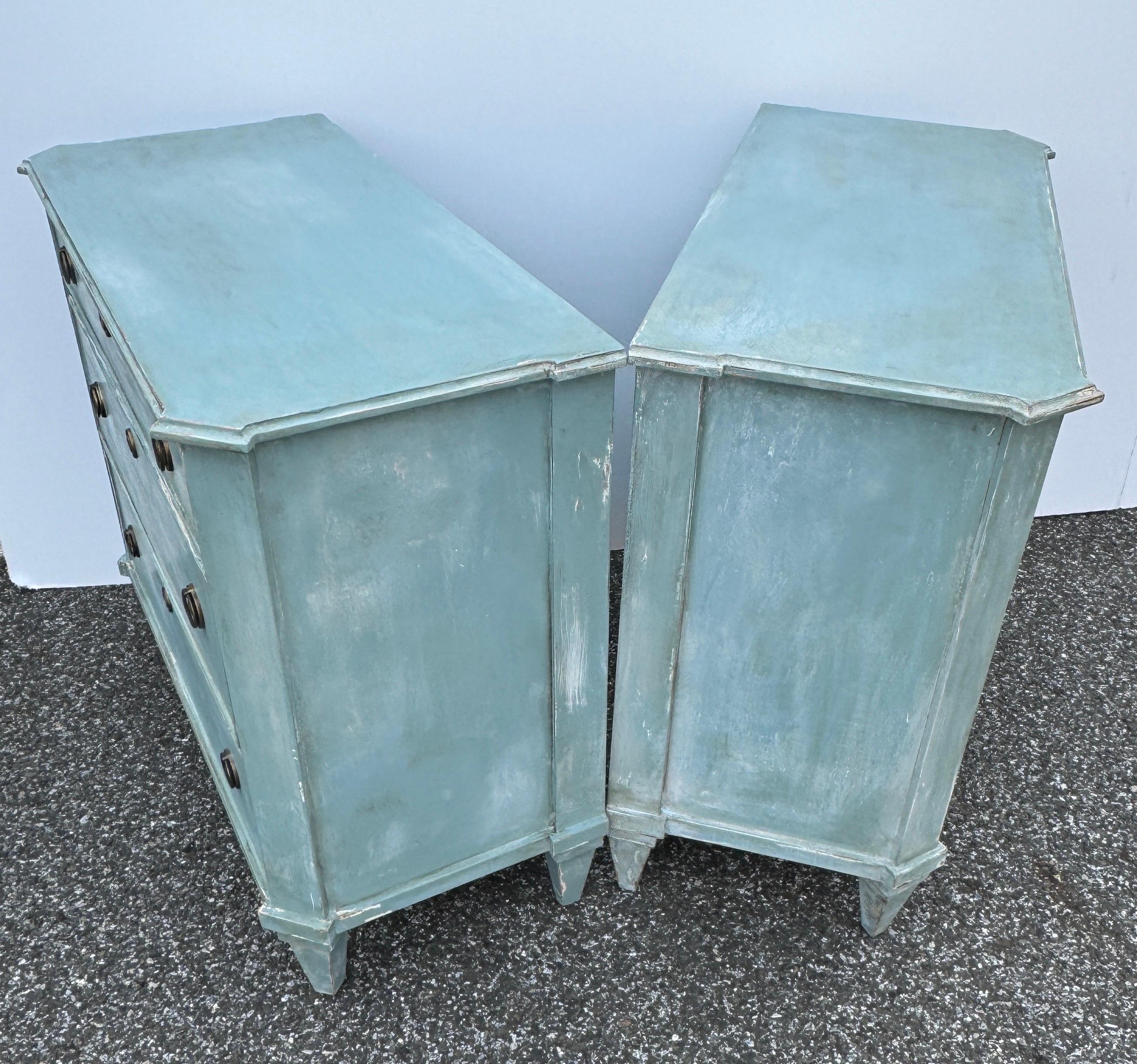 Pair of Swedish Gustavian Style Painted Chest of Drawers Bureau For Sale 11