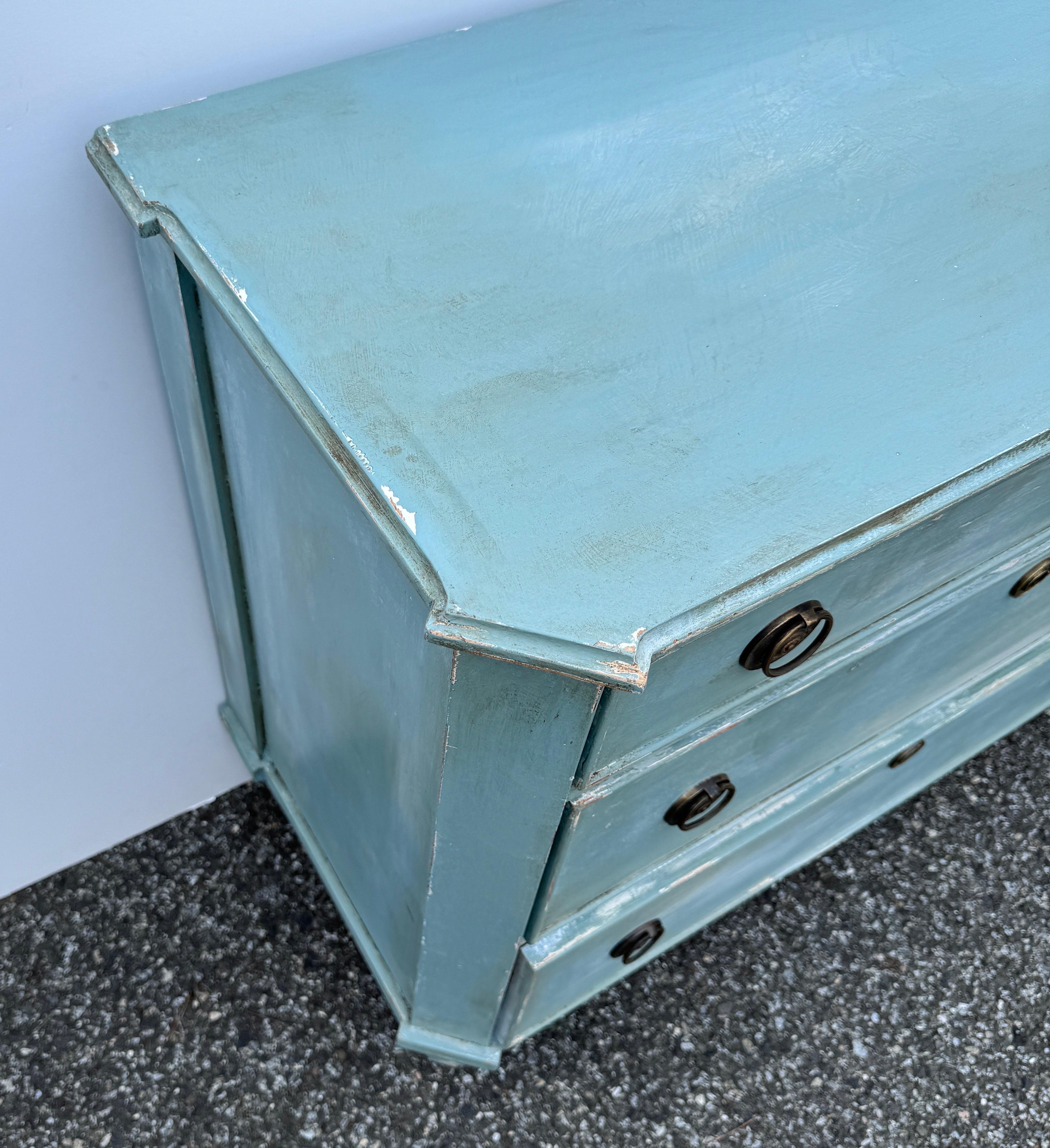 Contemporary Pair of Swedish Gustavian Style Painted Chest of Drawers Bureau For Sale