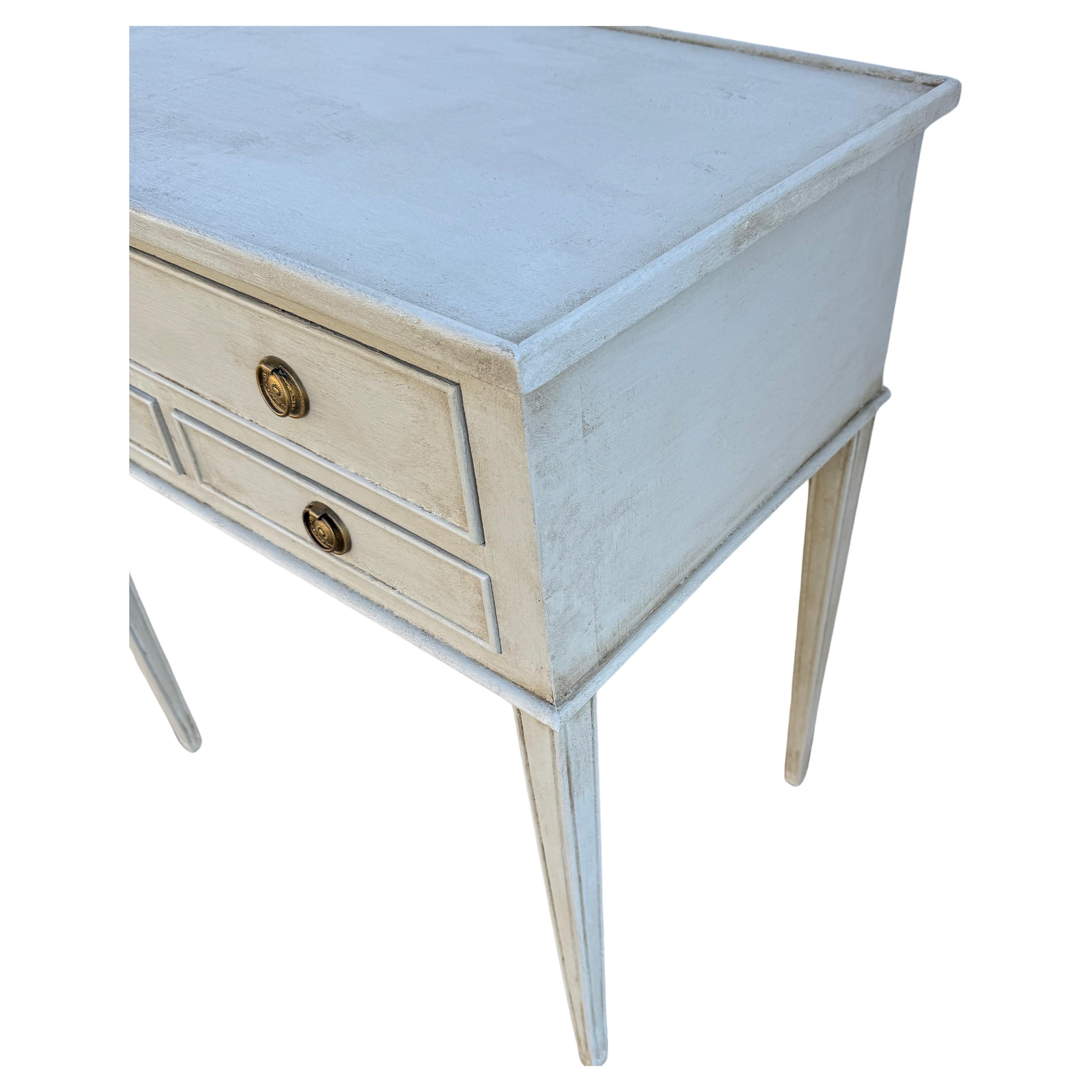 Contemporary Pair of Swedish Gustavian Style Painted Side Tables Bedside