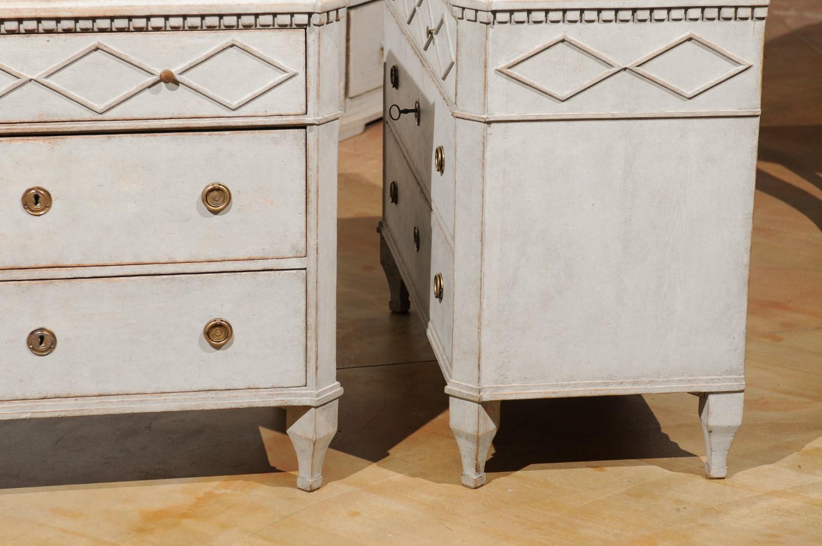 Pair of Swedish Gustavian Style Painted Wood Chests with Diamonds Motifs 6