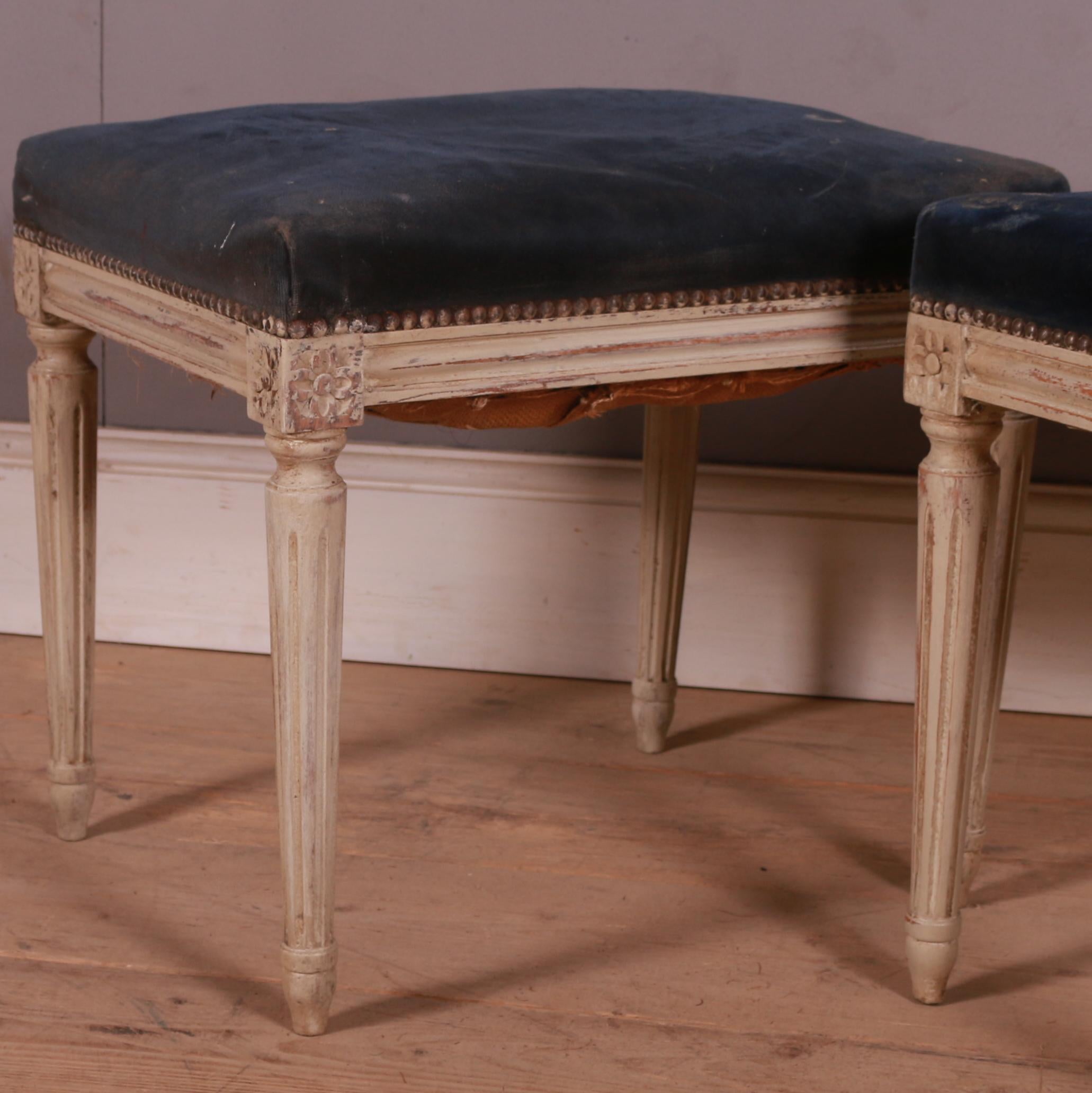 Pair of 19th C painted Swedish stools with fluted tapered leg and floral decoration to the corners. 1890

These need to be recovered. I can remove the current fabric if needed.

Dimensions
20 inches (51 cms) wide
16 inches (41 cms) deep
18
