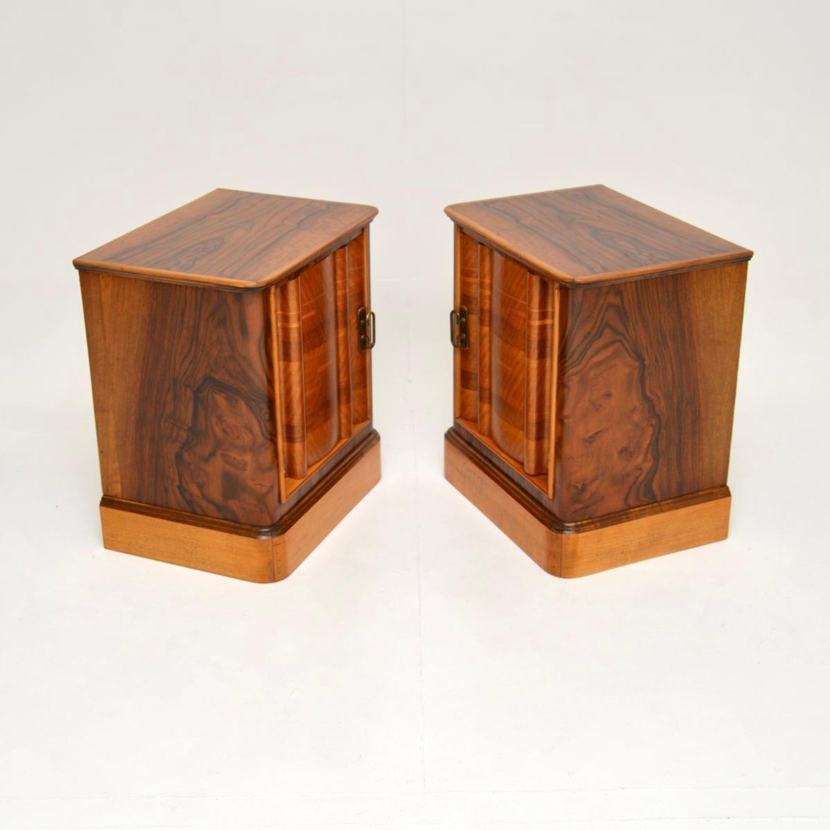Satinwood Pair of Swedish Inlaid Walnut Art Deco Bedside Cabinets For Sale