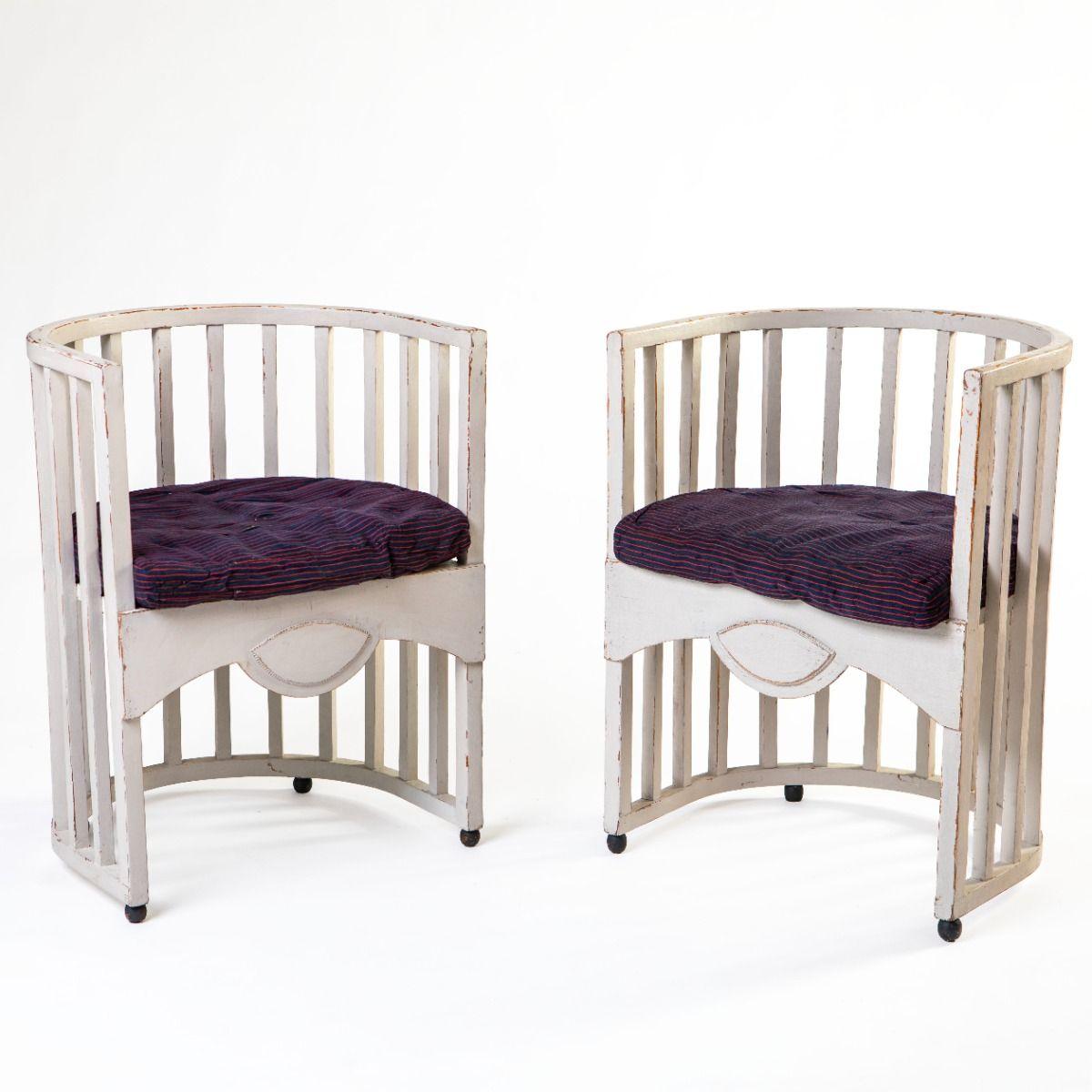 Pair of Swedish Jugend Chairs in Painted Pine with Original Cushions For Sale 3
