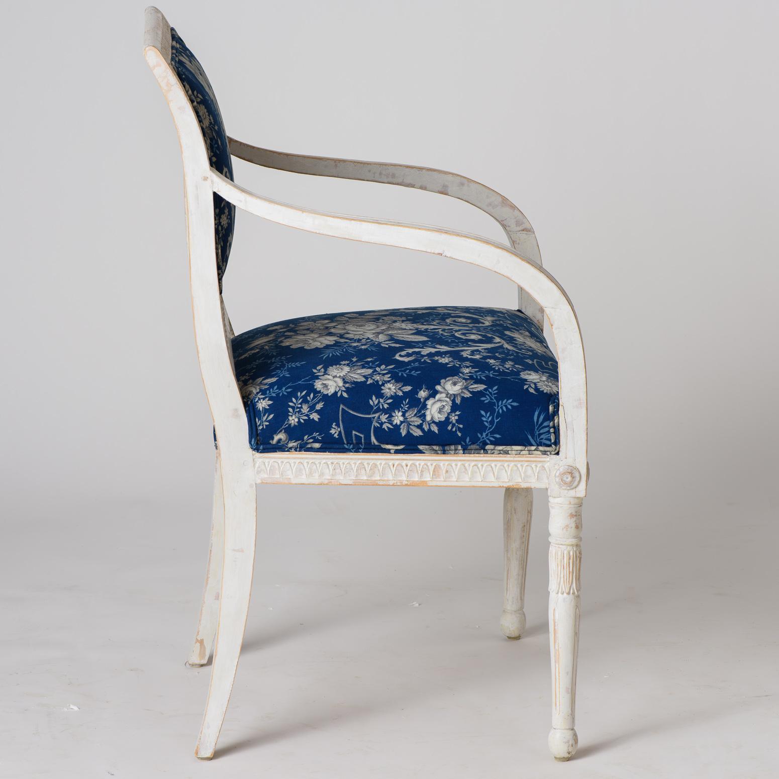 Pair of Swedish Late Gustavian Armchairs with Old White Paint, circa 1820 For Sale 3
