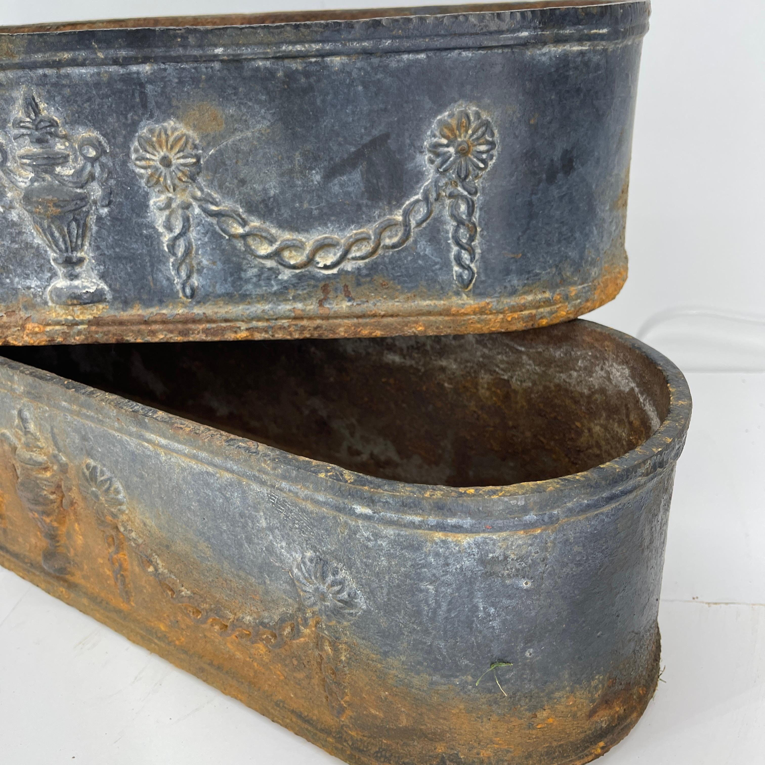 Pair of Swedish Louis Seize Cast Iron Blue Oval Planters, 19th Century For Sale 7