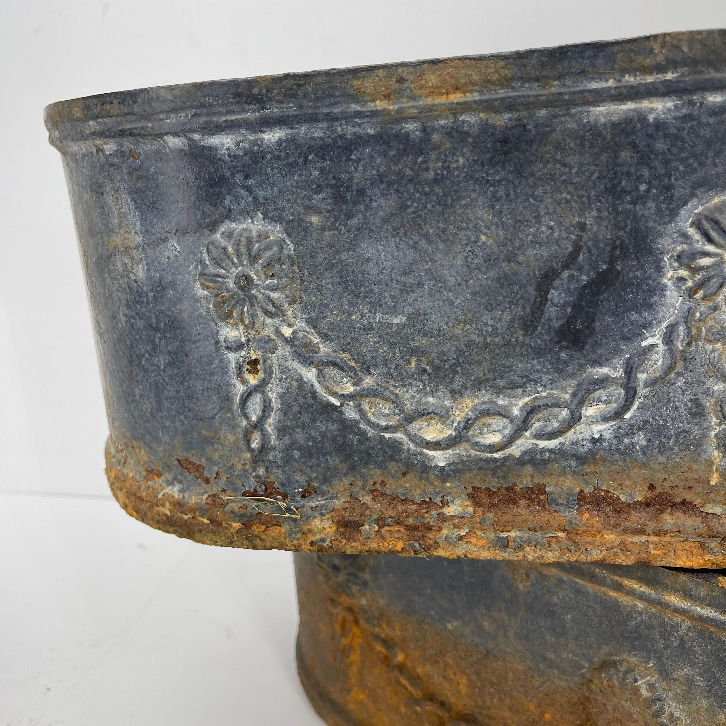 Pair of Swedish Louis Seize Cast Iron Blue Oval Planters, 19th Century For Sale 10