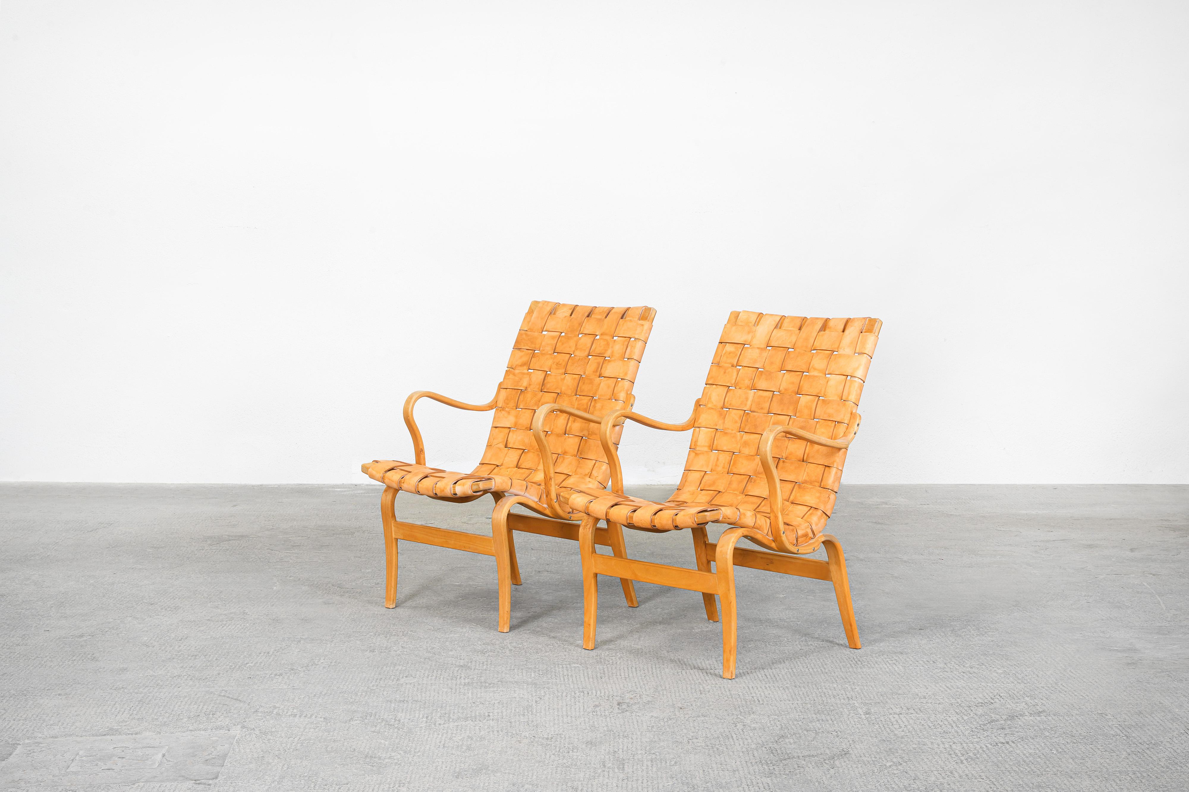 20th Century Pair of Swedish Lounge Chairs by Bruno Mathsson for Mathsson, Sweden