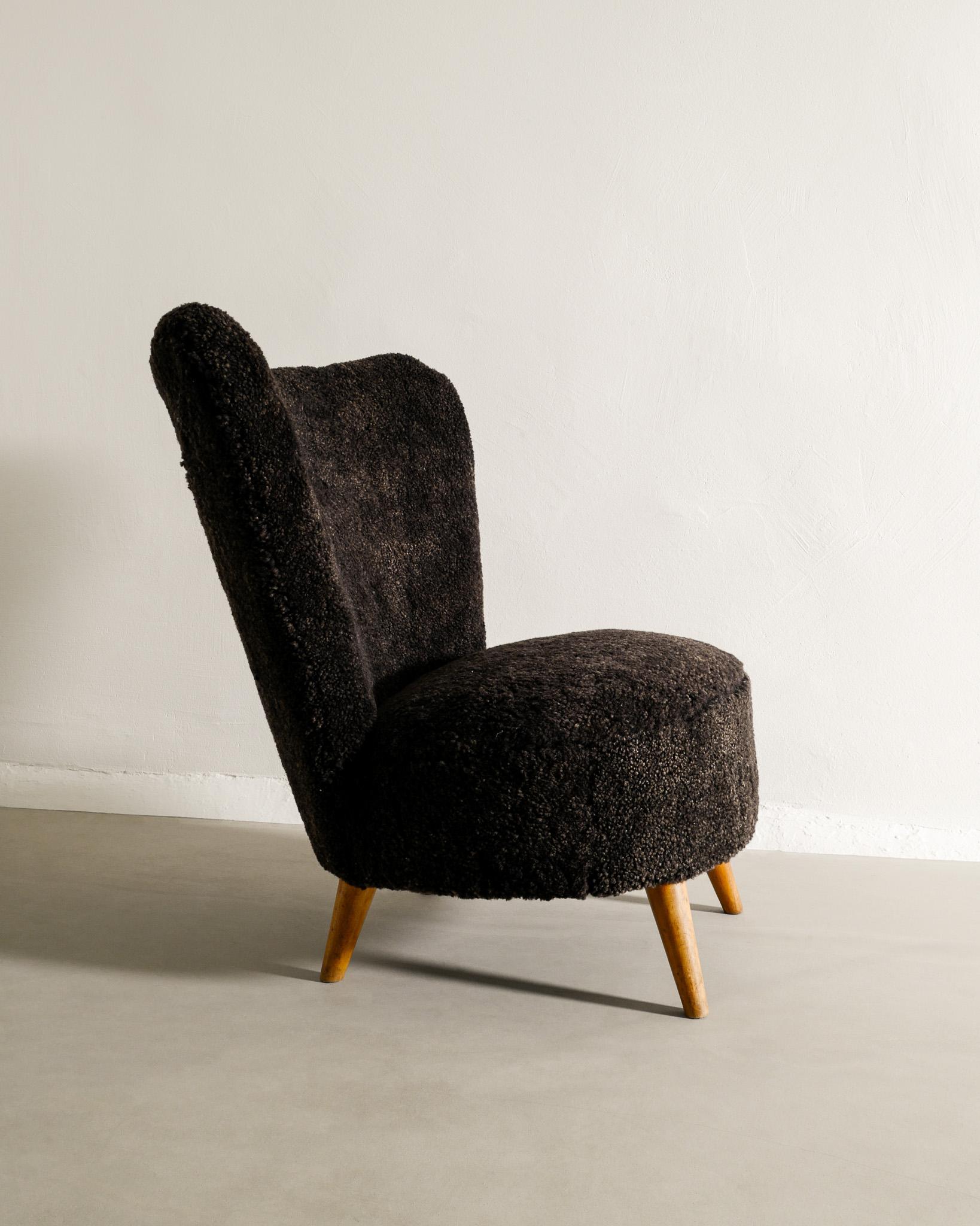 Pair of Swedish Mid Century Armless Easy Chairs in Sheepskin Produced, 1940s  For Sale 2
