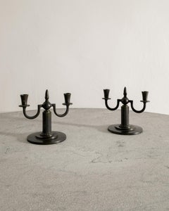 Paar schwedische dekorative Bronzekandelaber aus der Mitte des Jahrhunderts von GAB Schweden, 1930er Jahre