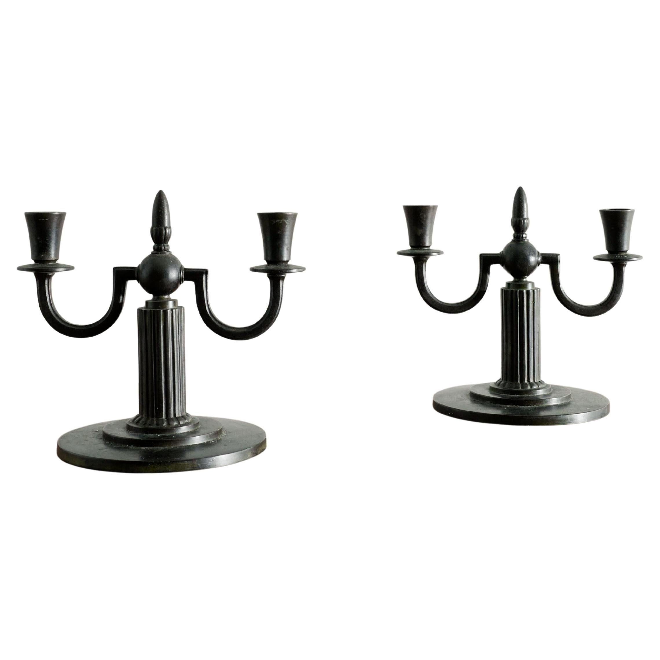 Coppia di candelabri decorativi svedesi in bronzo della metà del secolo scorso di GAB Sweden, 1930