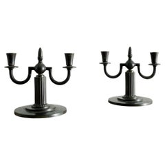 Pareja de candelabros decorativos suecos de bronce de mediados de siglo, GAB Suecia, años 30