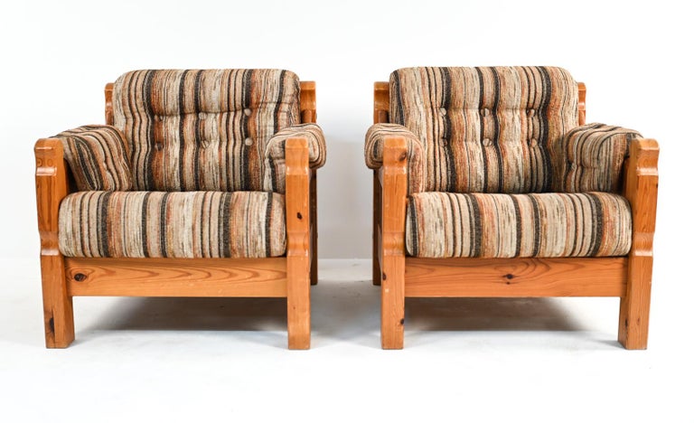 Scandinavian Modern Pair of Swedish Mid-Century Pine Lounge Chairs For Sale