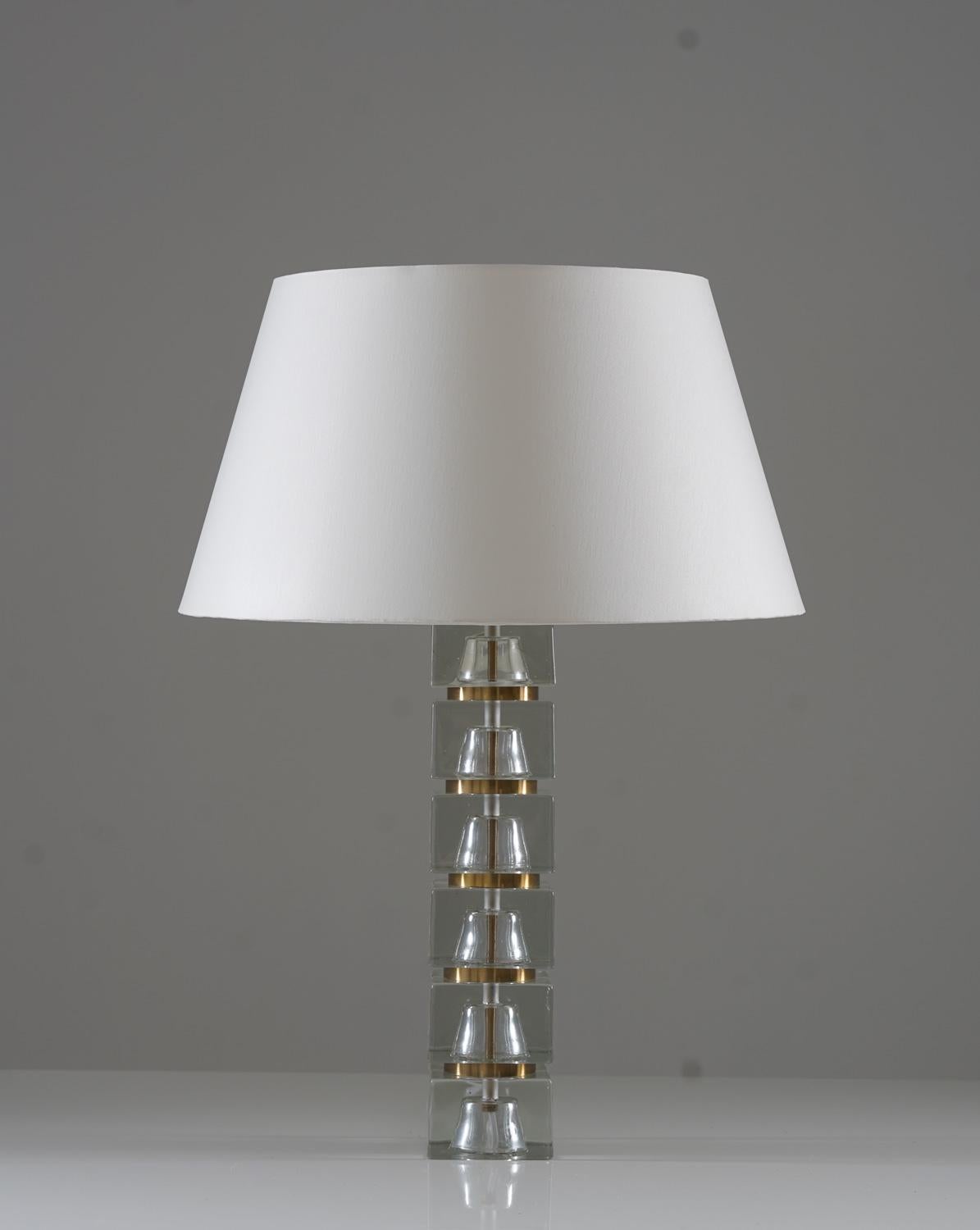 20th Century Pair of Swedish Mid-Century Table Lamps in Glass and Brass For Sale