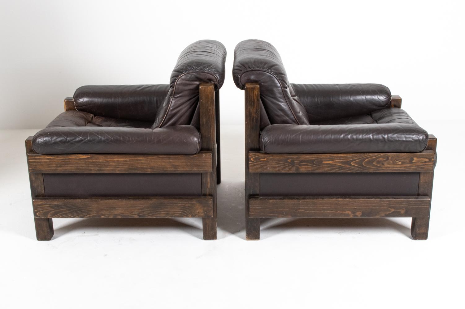 Paire de fauteuils de salon suédois en cuir touffeté du milieu du siècle dernier par Ikea, années 1970 en vente 3