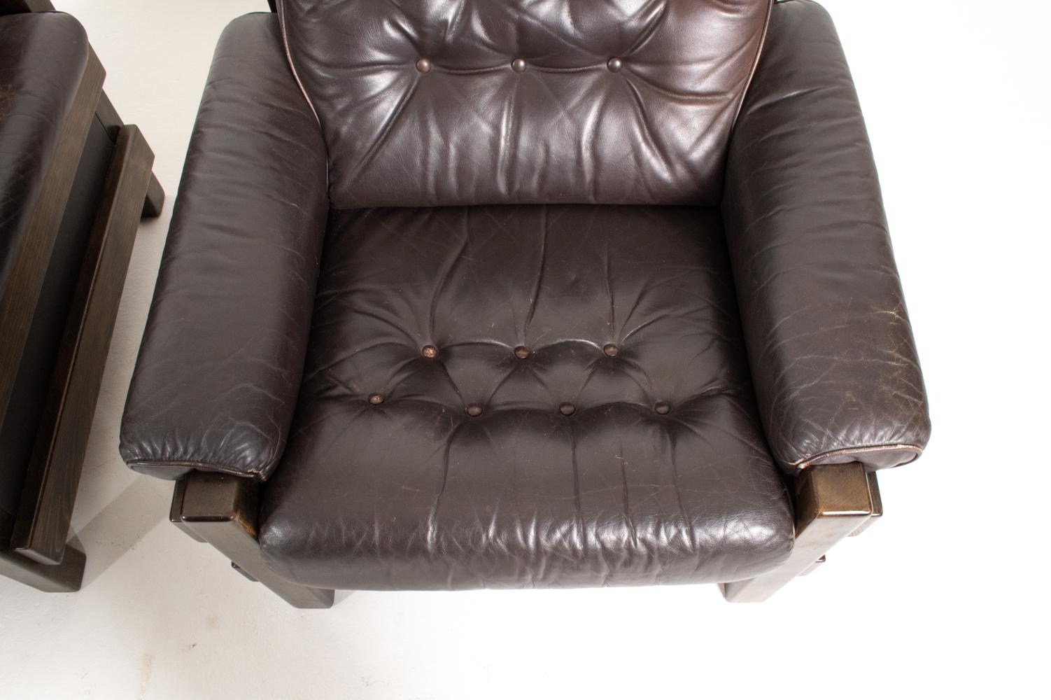Pair of Swedish Mid-Century Tufted Leather Lounge Chairs by Ikea, 1970's In Good Condition For Sale In Norwalk, CT