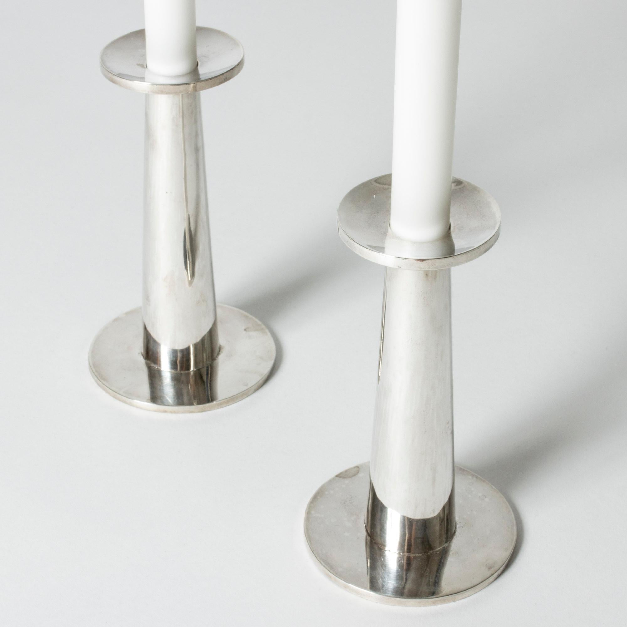 Pair of Swedish Mid-Century Silver Candlesticks, Jarl Ölveborn, 1972 For Sale 1