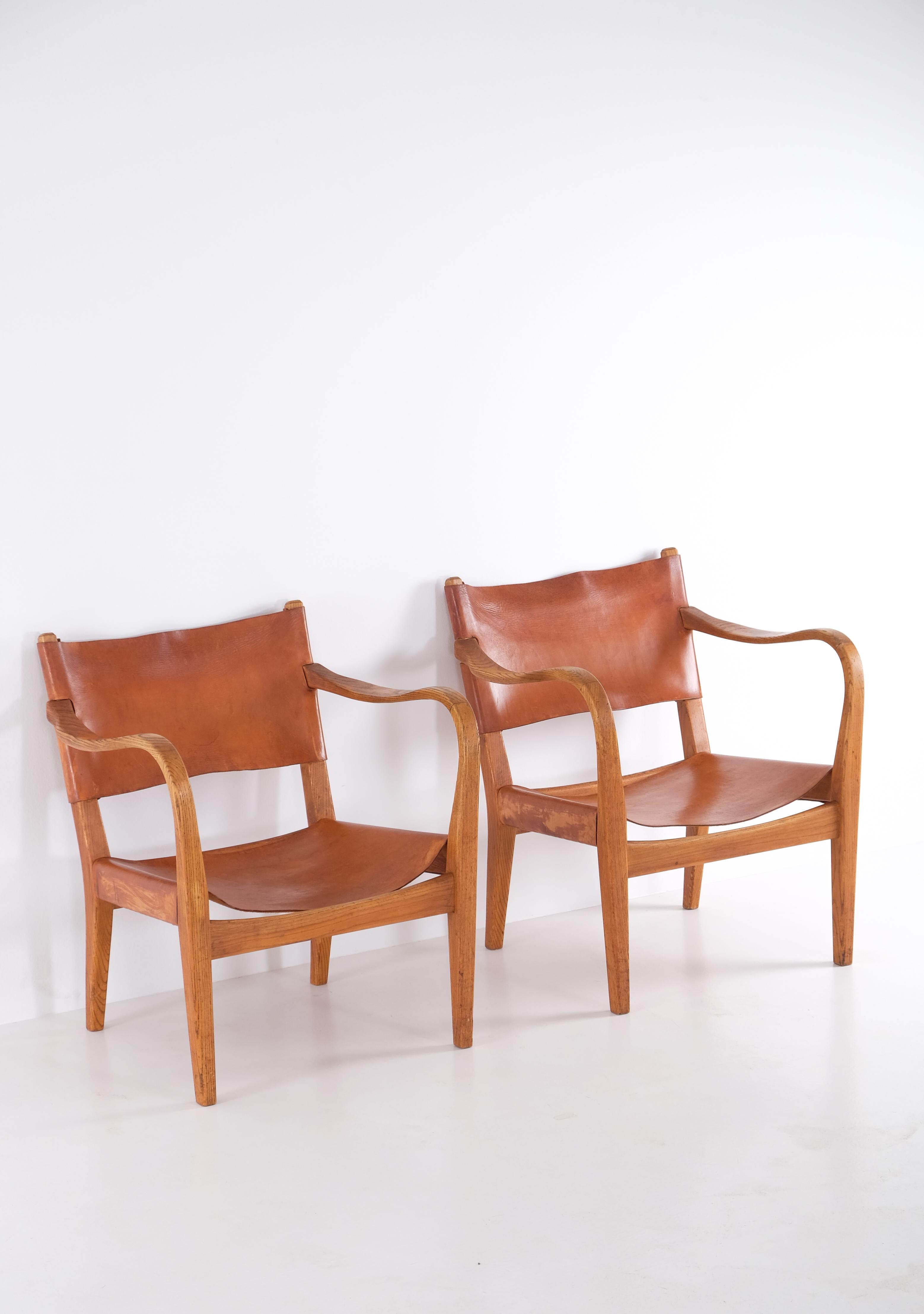 Coppia di poltrone moderne svedesi, anni '40 in vendita 3