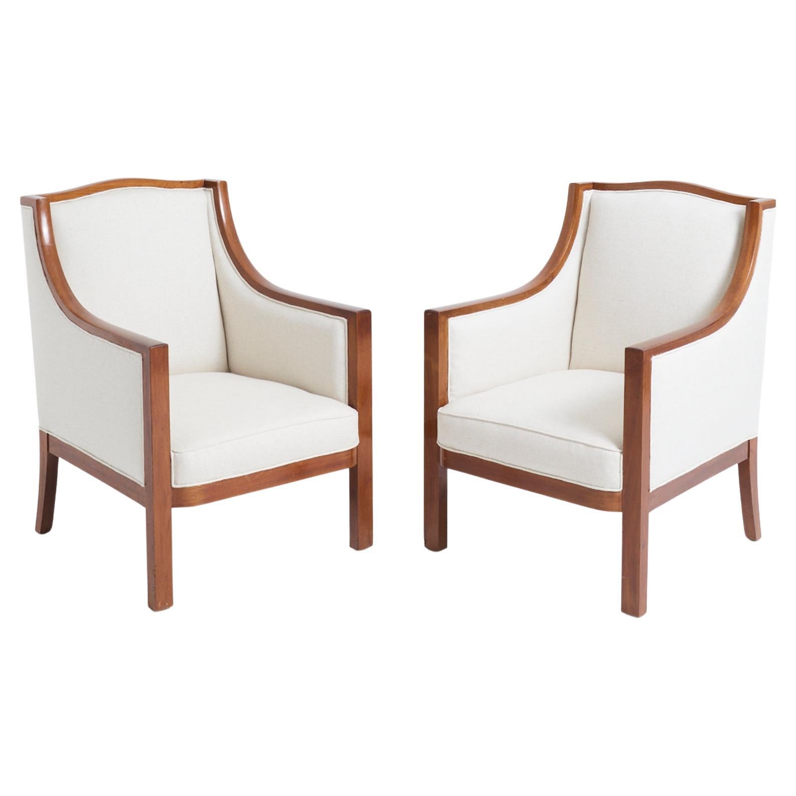 Paire de fauteuils modernes suédois
