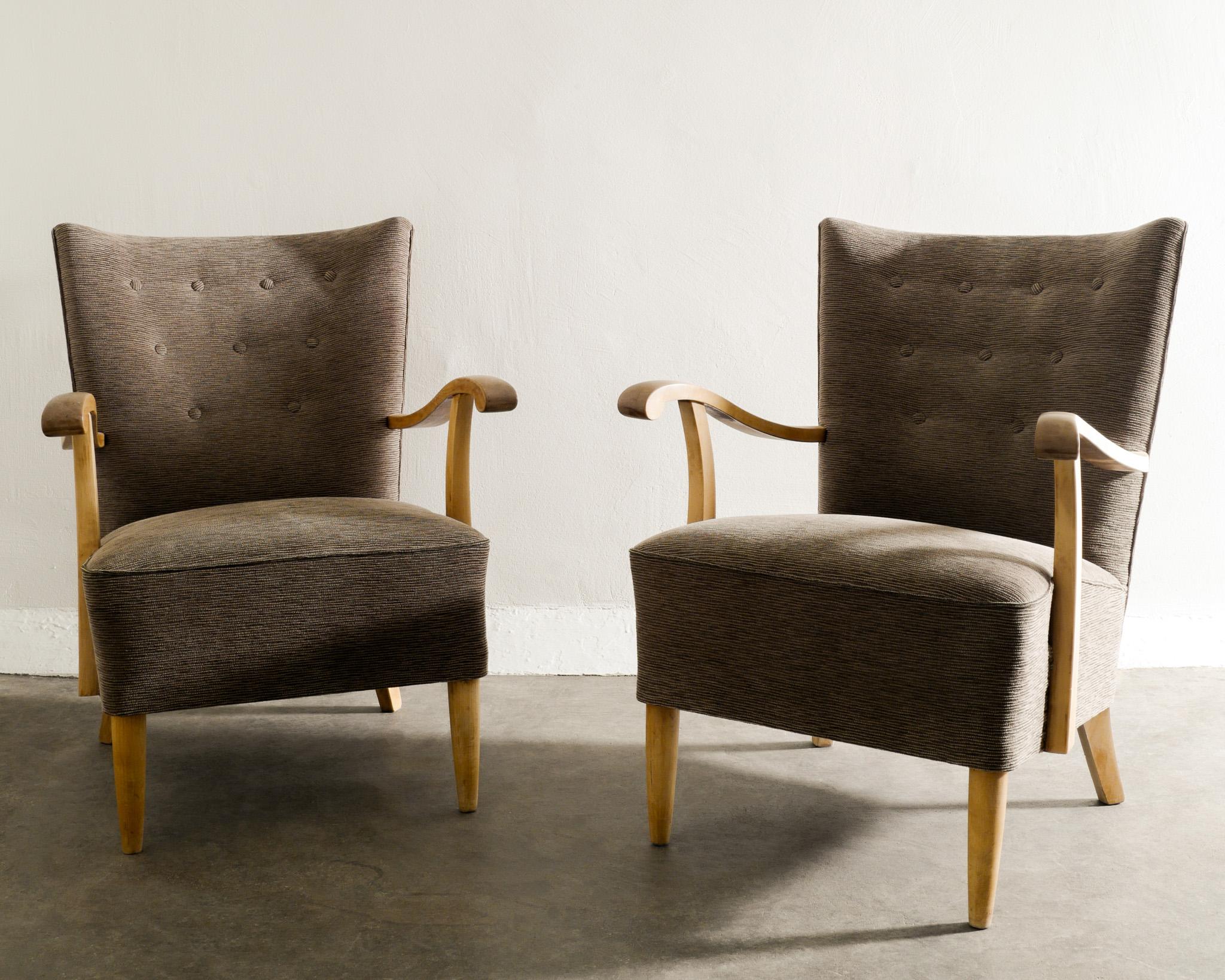 Schwedische moderne Sessel aus Buche und gestreiftem Wollstoff, 1940er Jahre, Paar  (Skandinavische Moderne) im Angebot