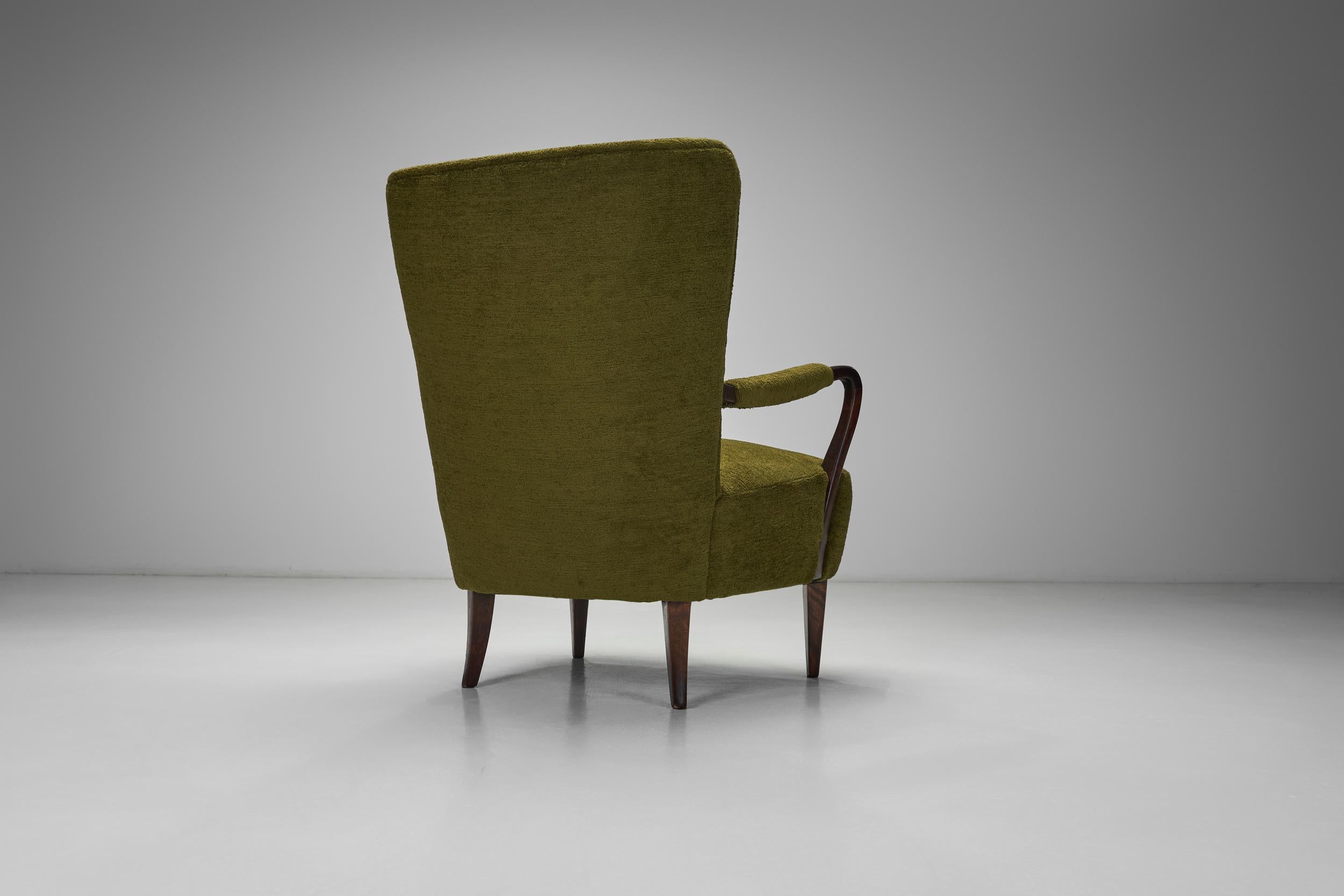 Tessuto Coppia di poltrone moderne svedesi con tappezzeria verde, Svezia, 1940 ca. in vendita