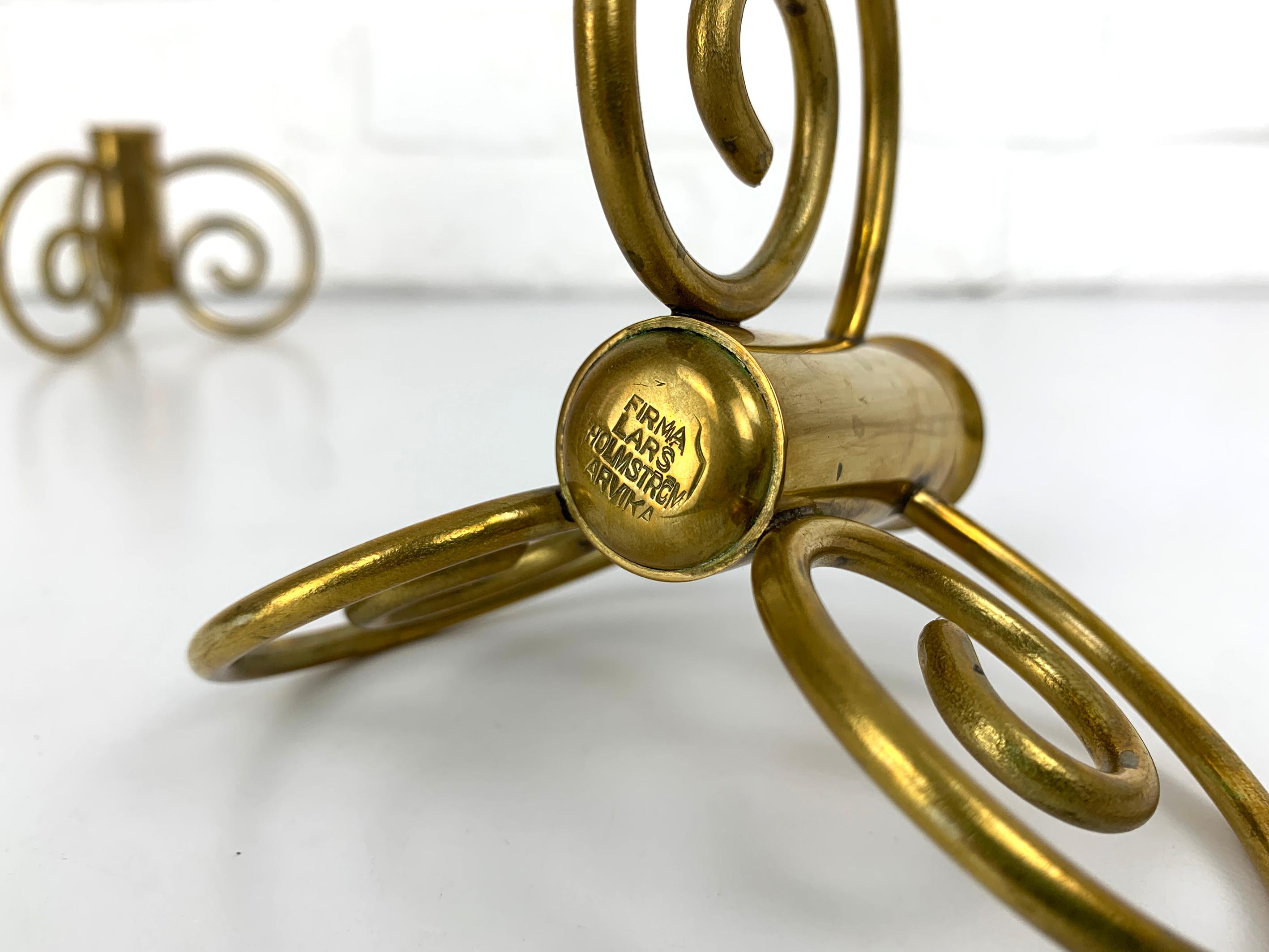 Pair of Swedish Modern Brass candle-sticks Lars Holmström for Svenskt Tenn, 1950 For Sale 4