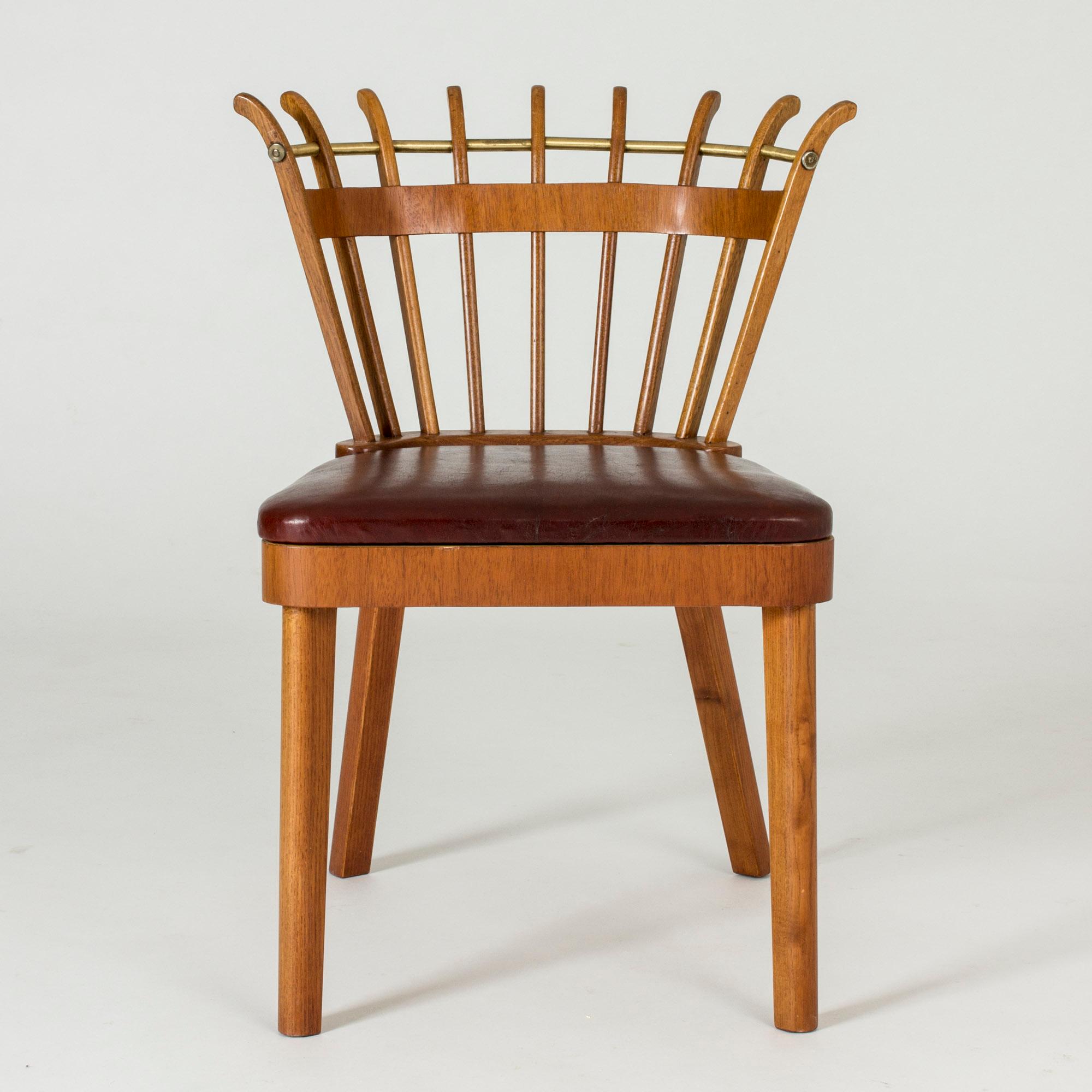 Mid-20th Century Pair of Swedish Modern Occasional Chairs, Sweden, 1946