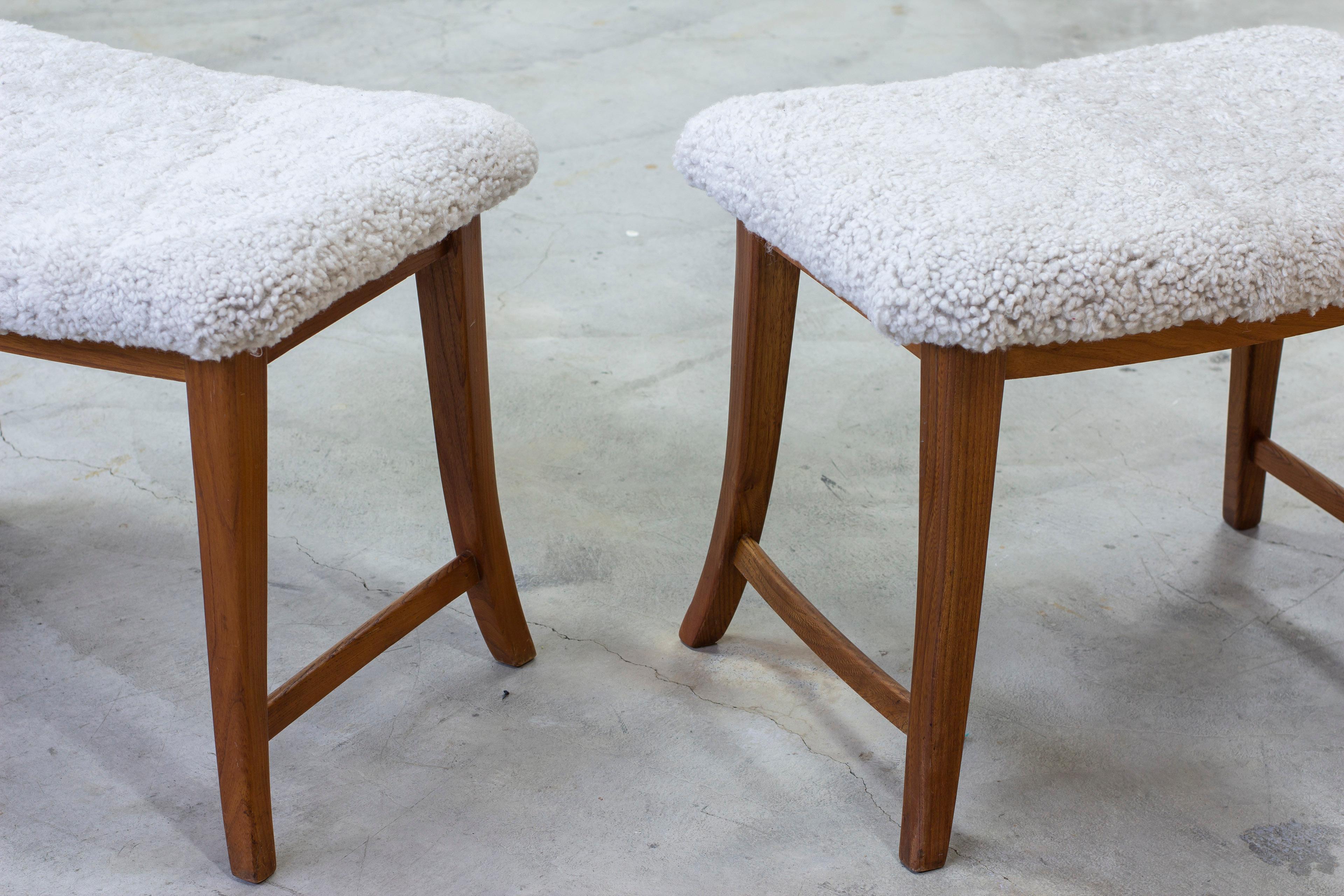 Pair of Swedish modern stools in elm with sheepskin made ca 1940s For Sale 1