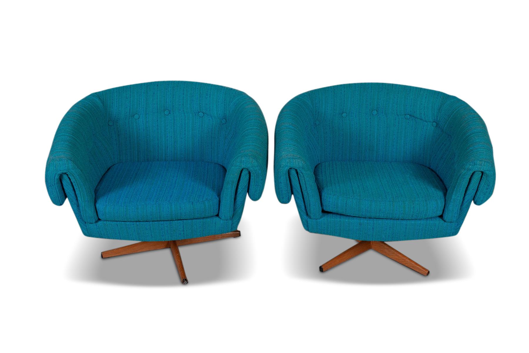 Mid-Century Modern Pair of Swedish Modern Swivel Chairs in Original Blue Wool