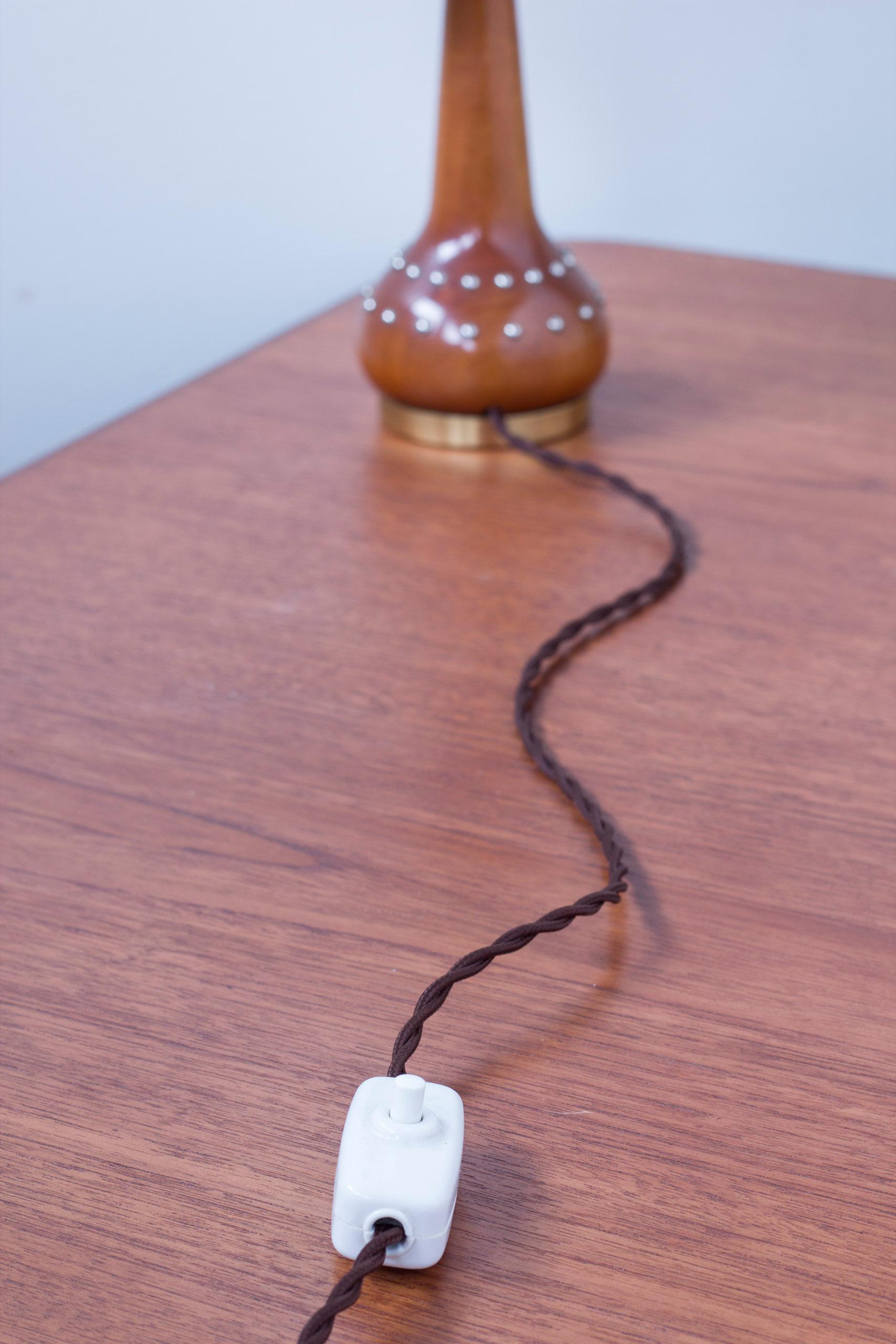 Metà XX secolo Pair of Swedish modern table lamps in the style of Otto Schulz and BOET, 1940s in vendita