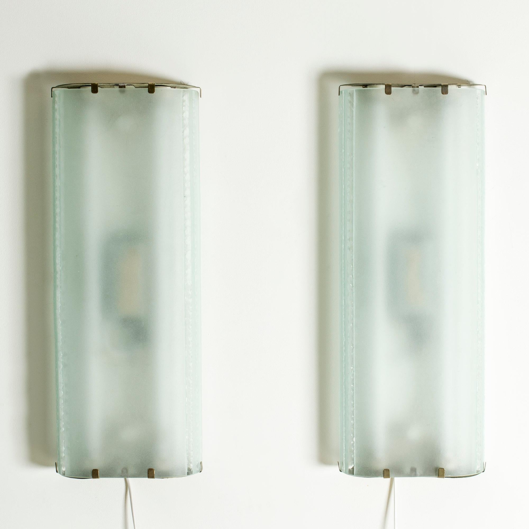 Scandinavian Modern Pair of Swedish Modern Wall Lamps, Sweden, 1940s For Sale