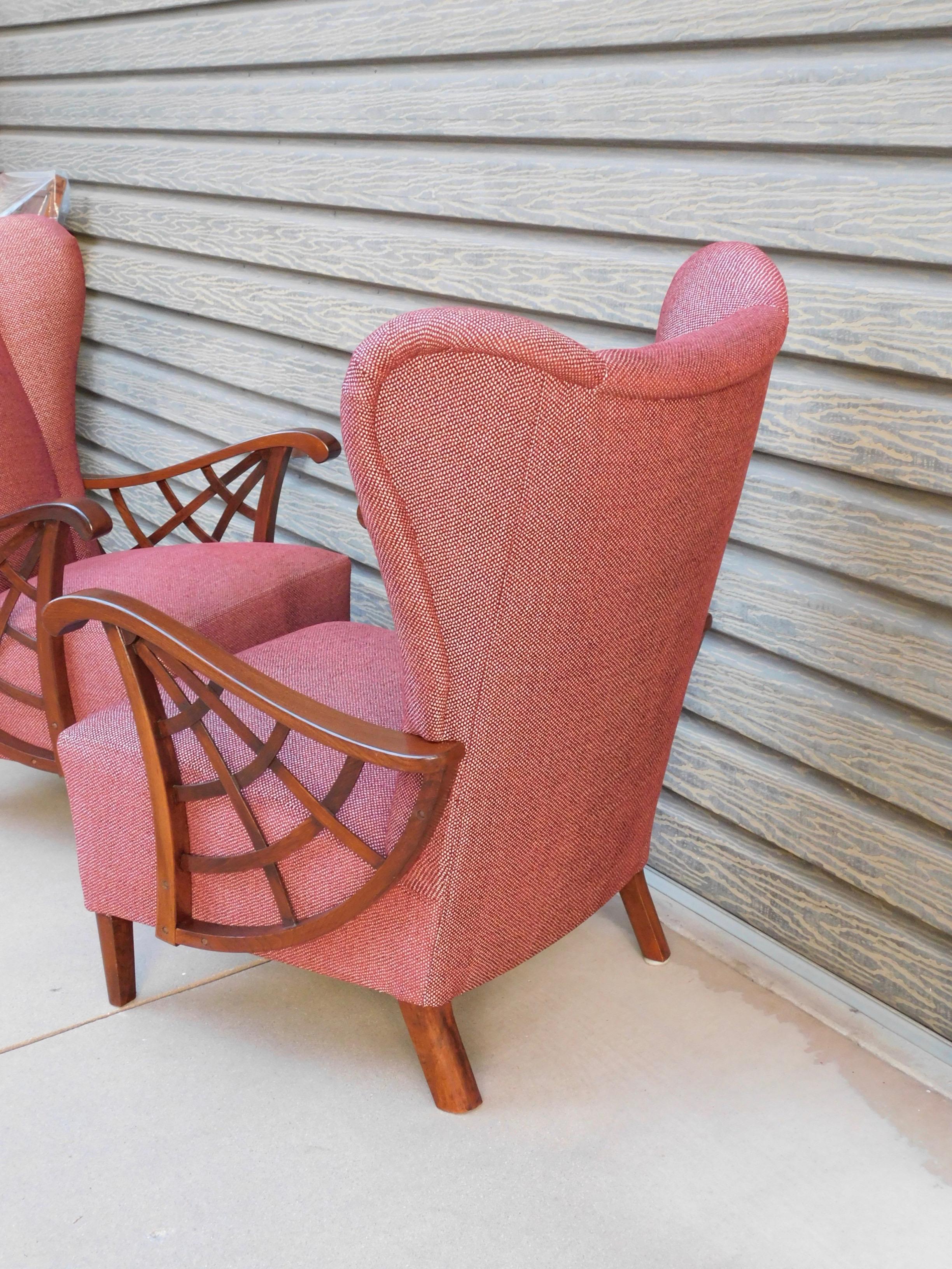 Pair of Swedish Modernist Winged Back Spider Web Armchairs, circa 1940 In Excellent Condition For Sale In Richmond, VA