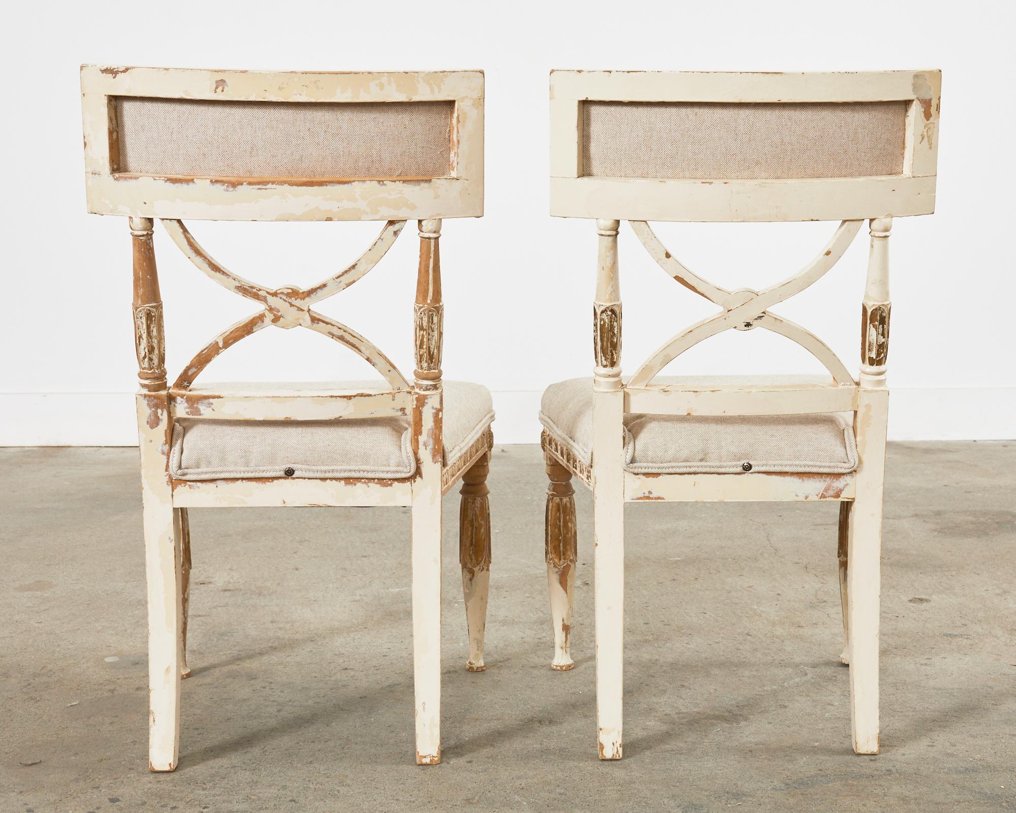 Pair of Swedish Neoclassical Gustavian Style Painted Hall Chairs For Sale 14