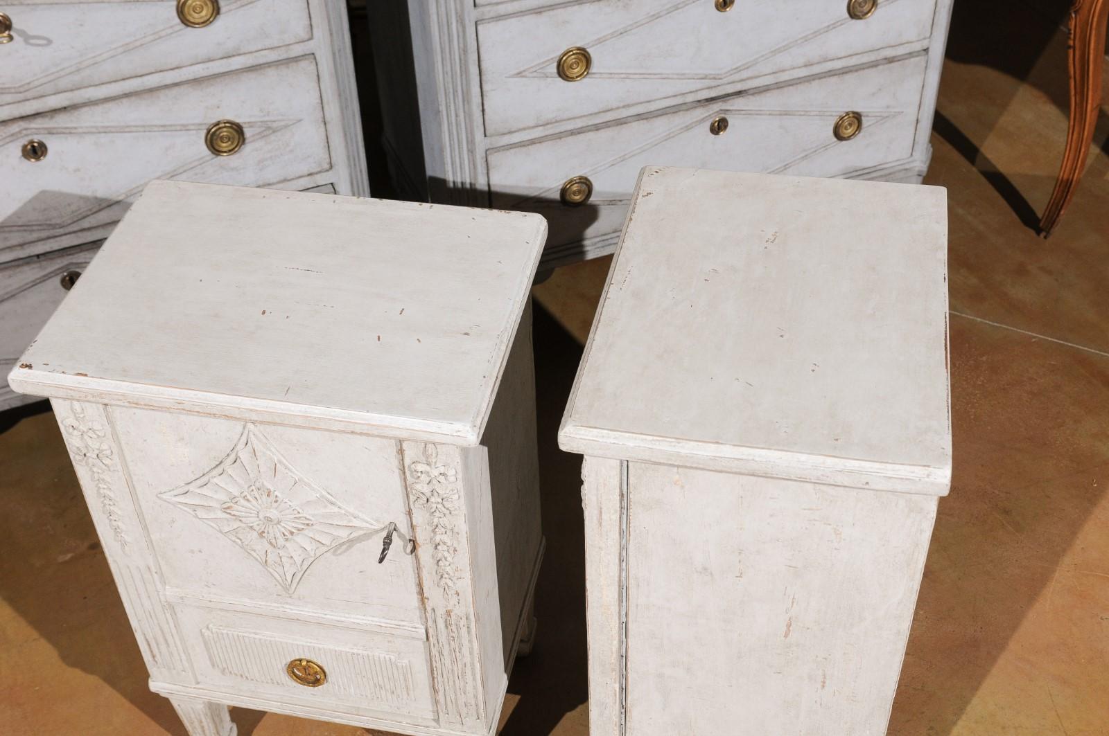 Pair of Swedish Neoclassical Style Painted Nightstand Cabinets with Single Door 5