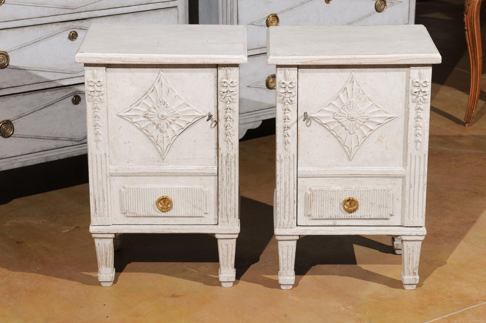 20th Century Pair of Swedish Neoclassical Style Painted Nightstand Cabinets with Single Door