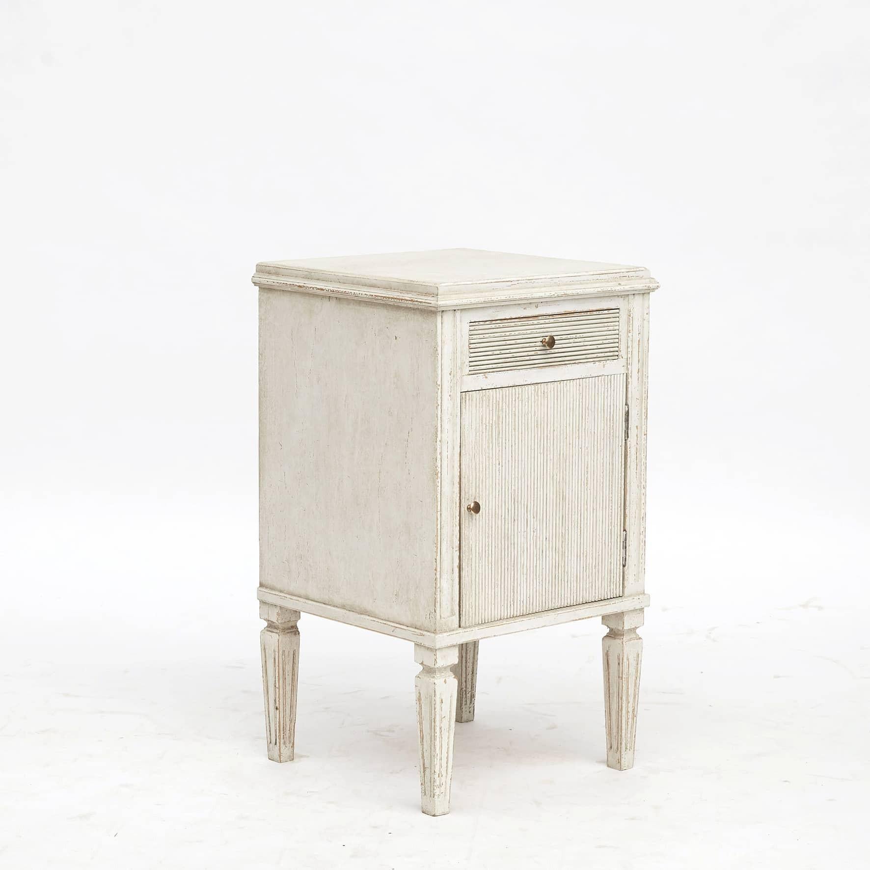 Pair Of Swedish Nightstands Or Bedside Cabinets, Gustavian Style In Good Condition In Kastrup, DK