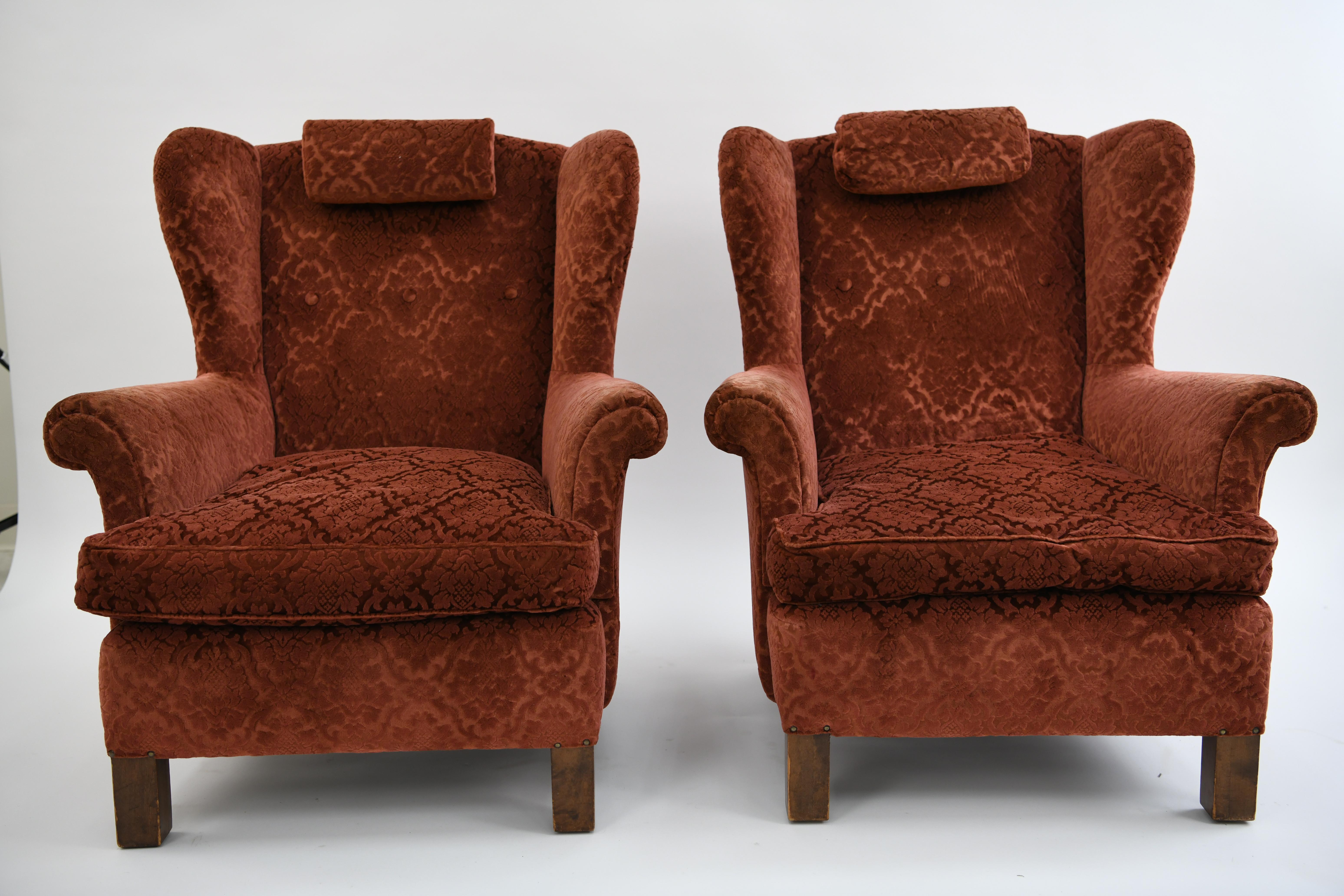 Pair of Swedish Nordiska Kompaniet Wingback Chairs, circa 1940s In Good Condition In Norwalk, CT