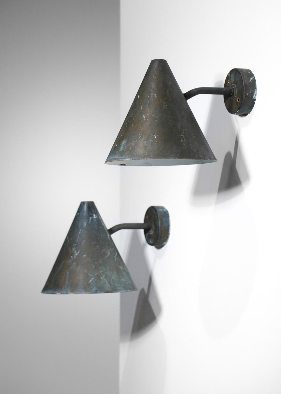 Pair of Swedish Outdoor Wall Lamps Hans Agne Jakobsson in Patinated Copper For Sale 3
