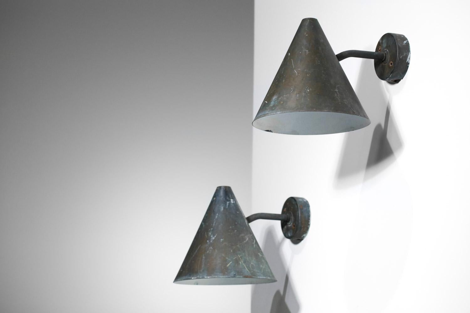 Pair of Swedish Outdoor Wall Lamps Hans Agne Jakobsson in Patinated Copper For Sale 1